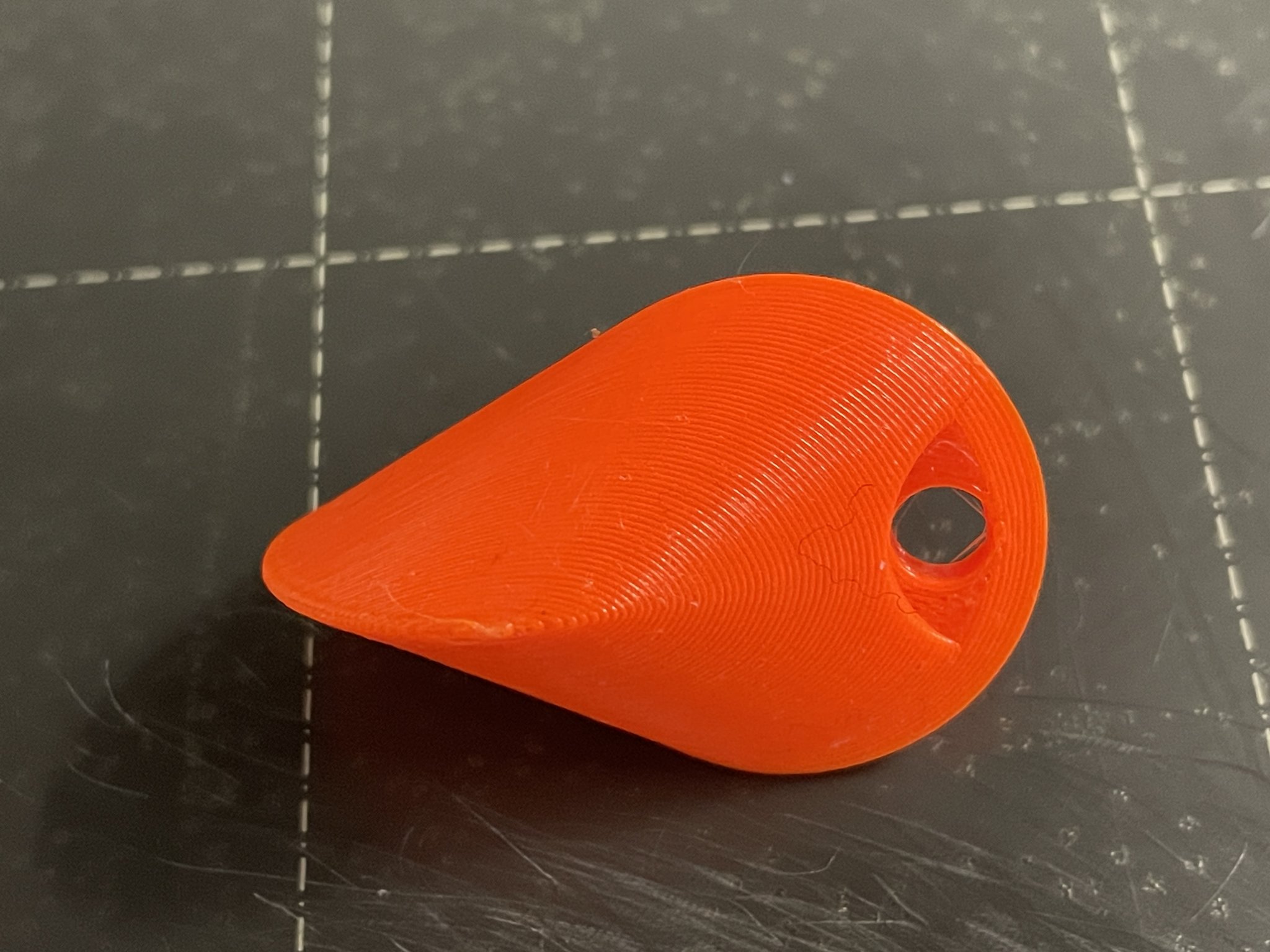 Móc khóa Oloid dài 30mm với thiết kế độc đáo