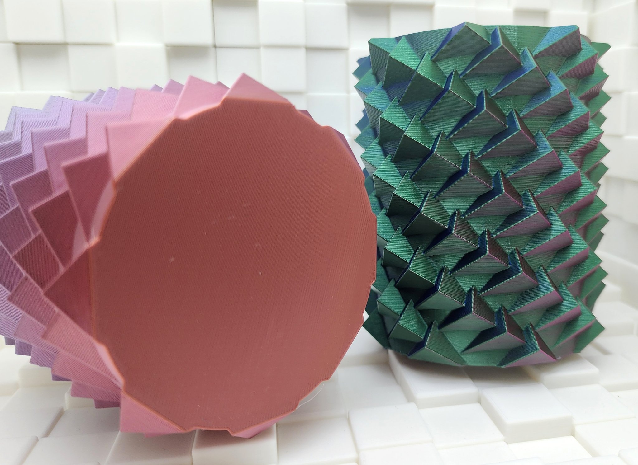 Bình hoa xoắn ốc đuôi rồng