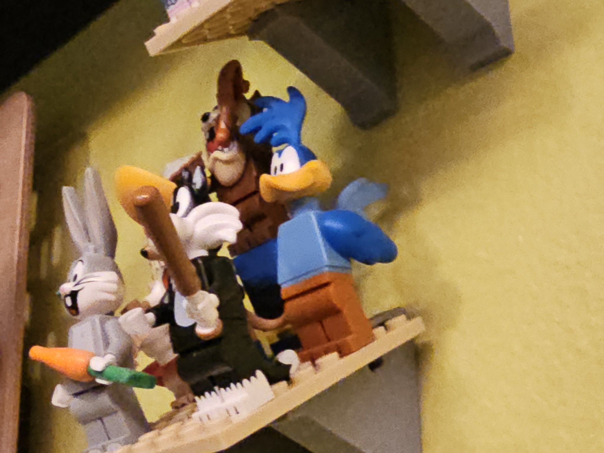 Giá đỡ gắn tường cho các mảnh gạch ở góc 60 độ