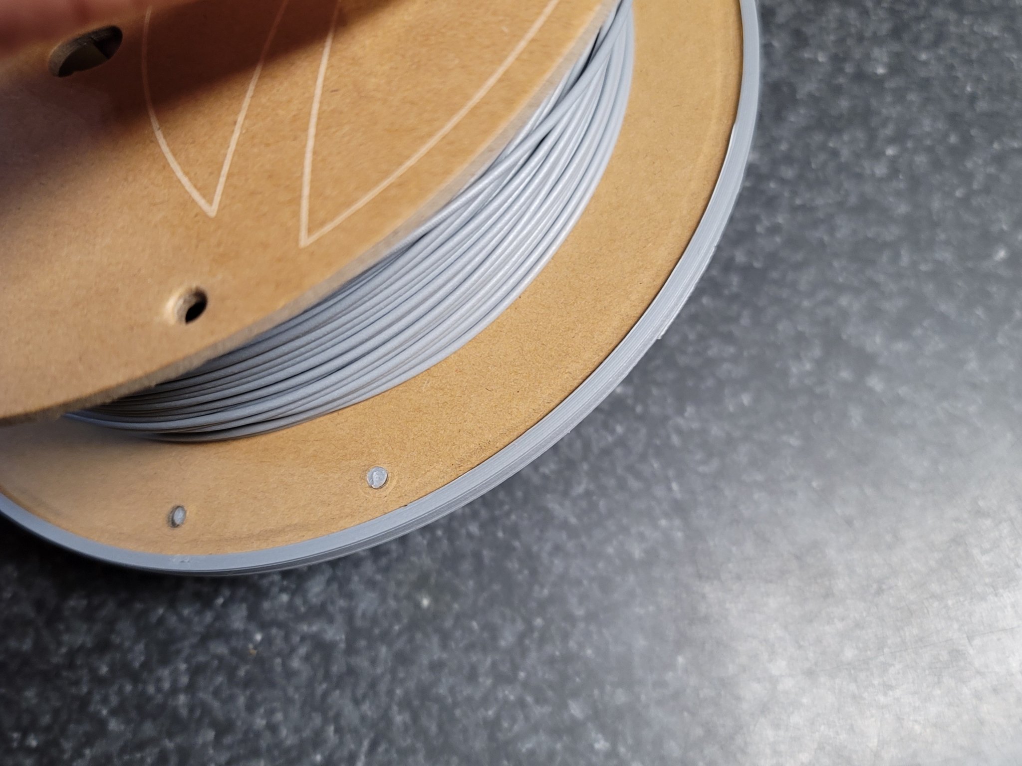 Vòng nhựa gắn cho cuộn filament kiểu flang và trượt