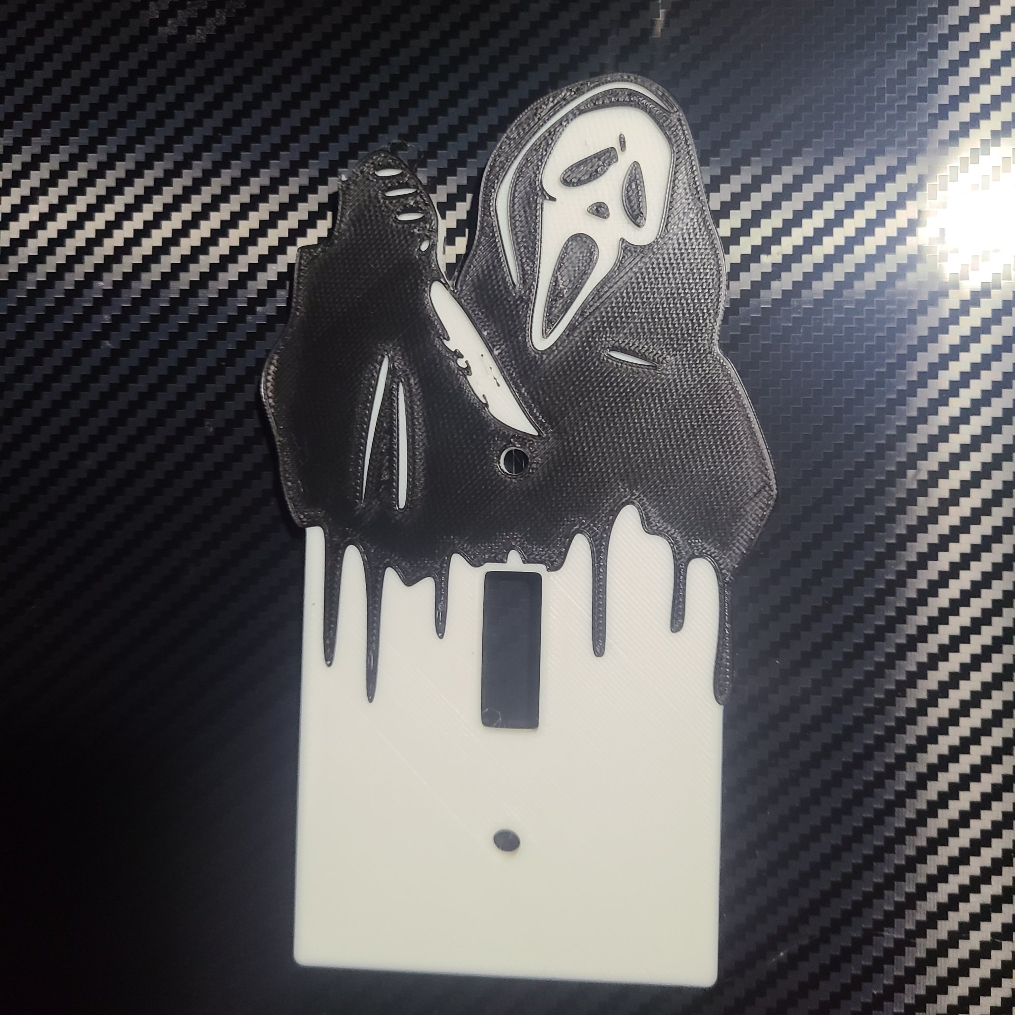 Nắp công tắc đèn hình mặt ma quái