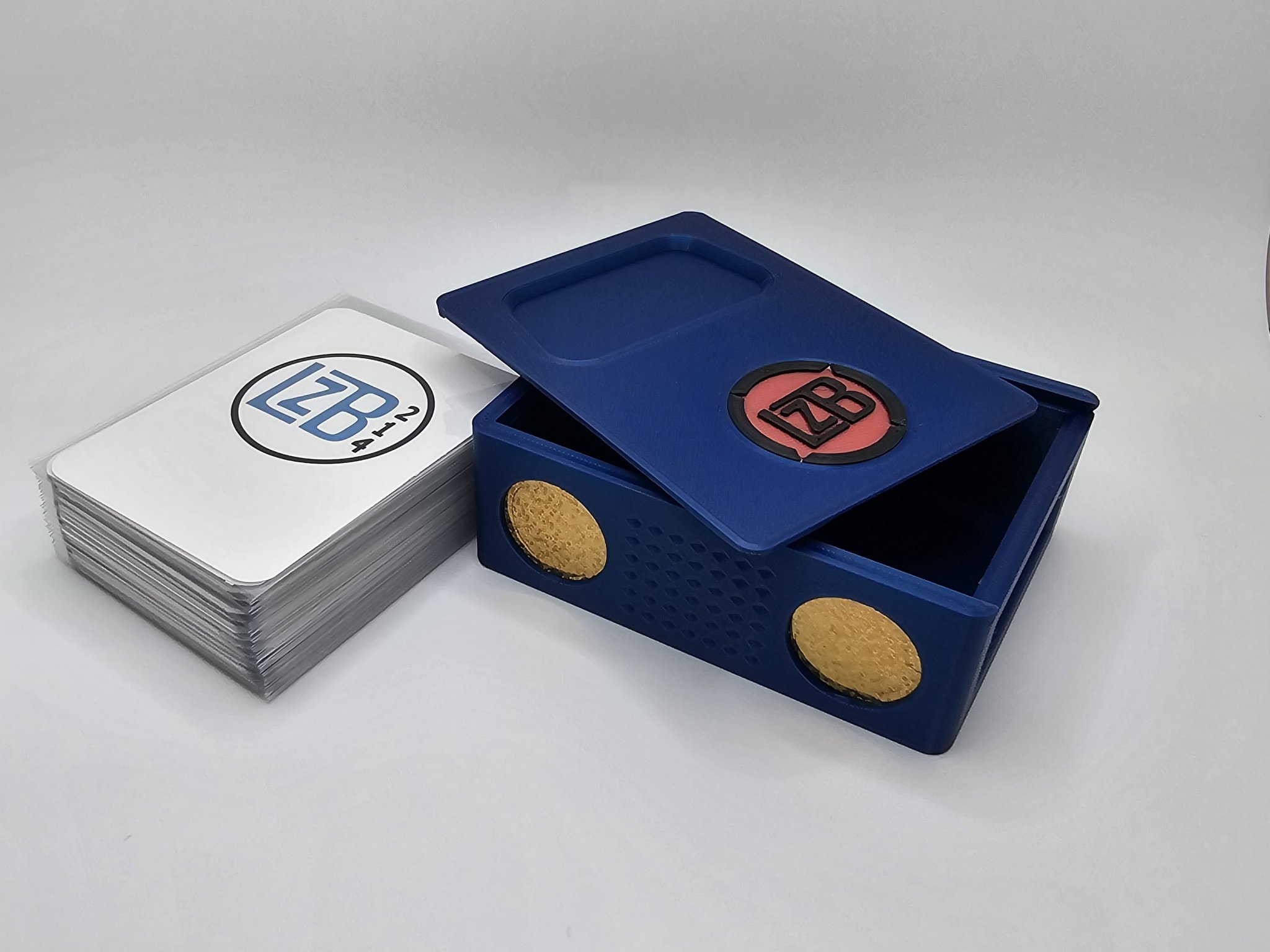 Hộp bài Penny Sleeve với nắp trượt và khe cắm tiền xu