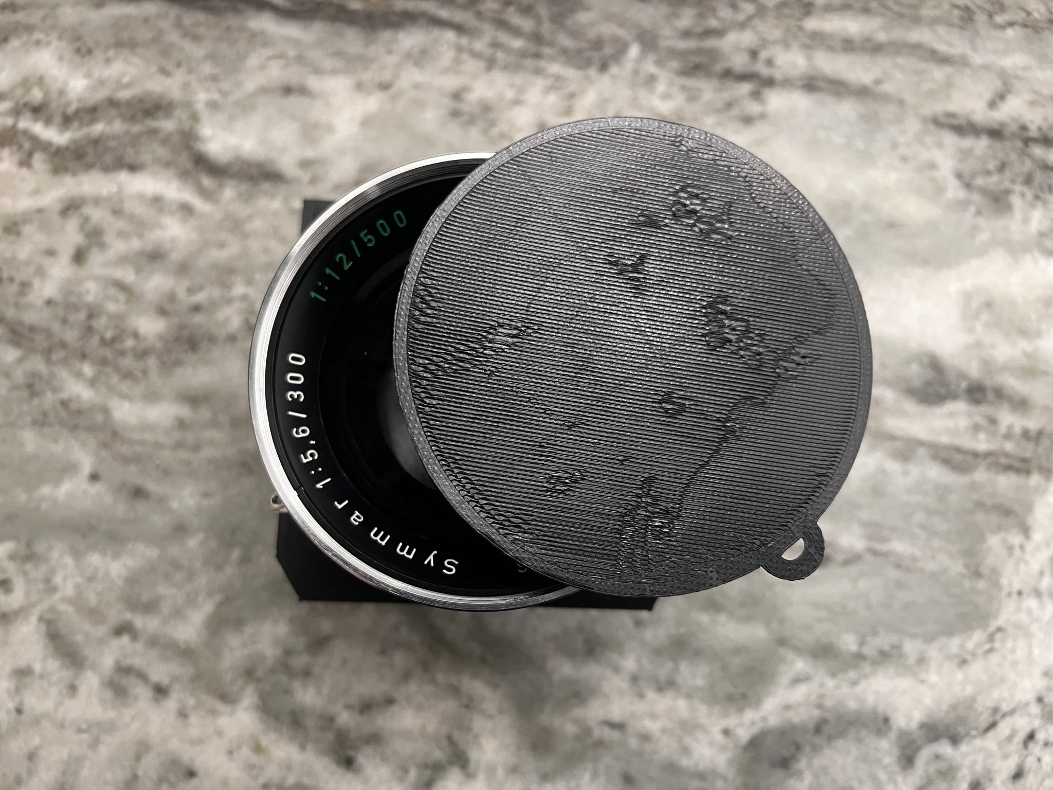 Nắp ống kính Schneider-Kreuznach 300mm f/5.6 và 500mm f/12 chuyển đổi