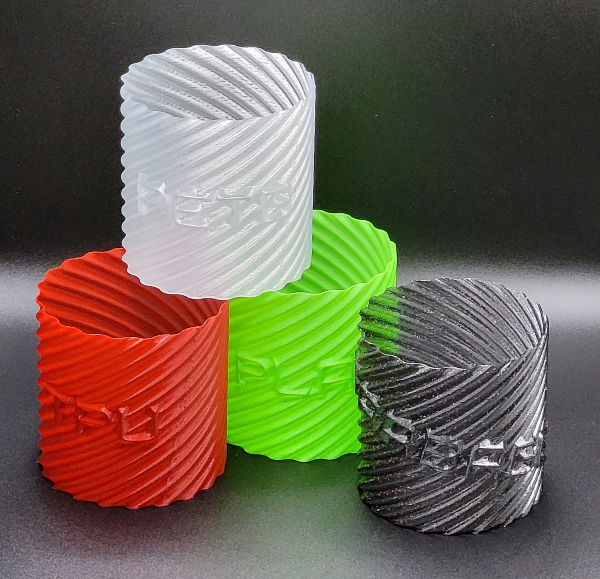 Bình hoa xoắn ốc tái chế với chế độ vase