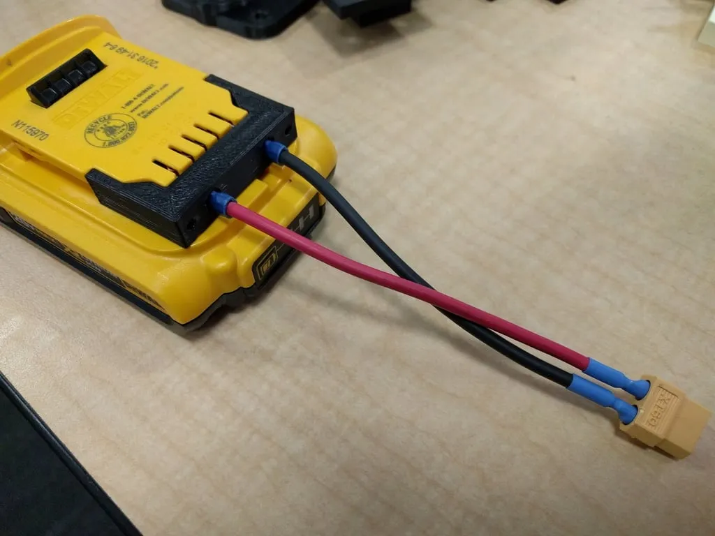 Bộ chuyển đổi pin Dewalt cho thiết bị di động