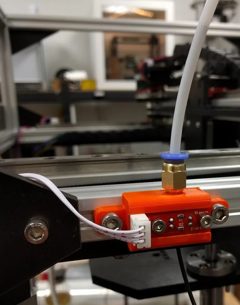 Cảm biến hết filament và hướng dẫn filament kiểu bowden ngược