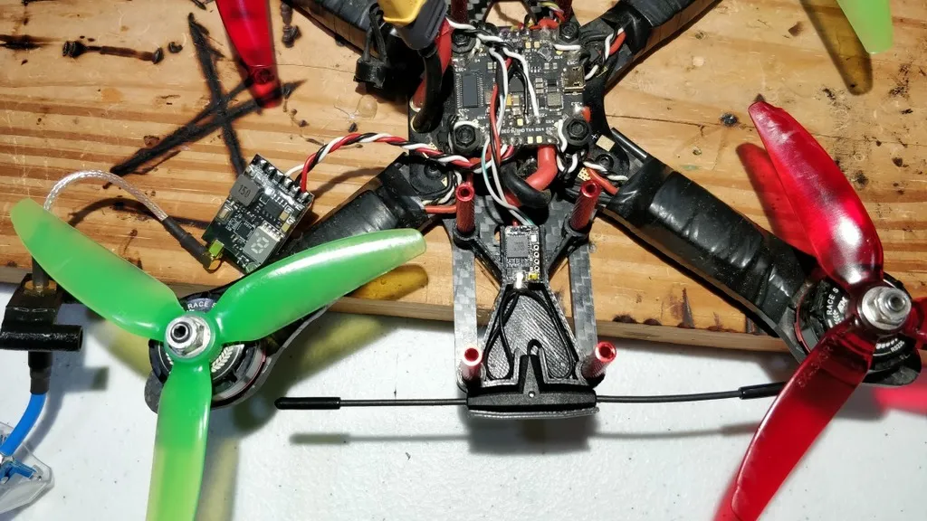 Giá đỡ ăng-ten T cho Frsky R9MM và Martian II