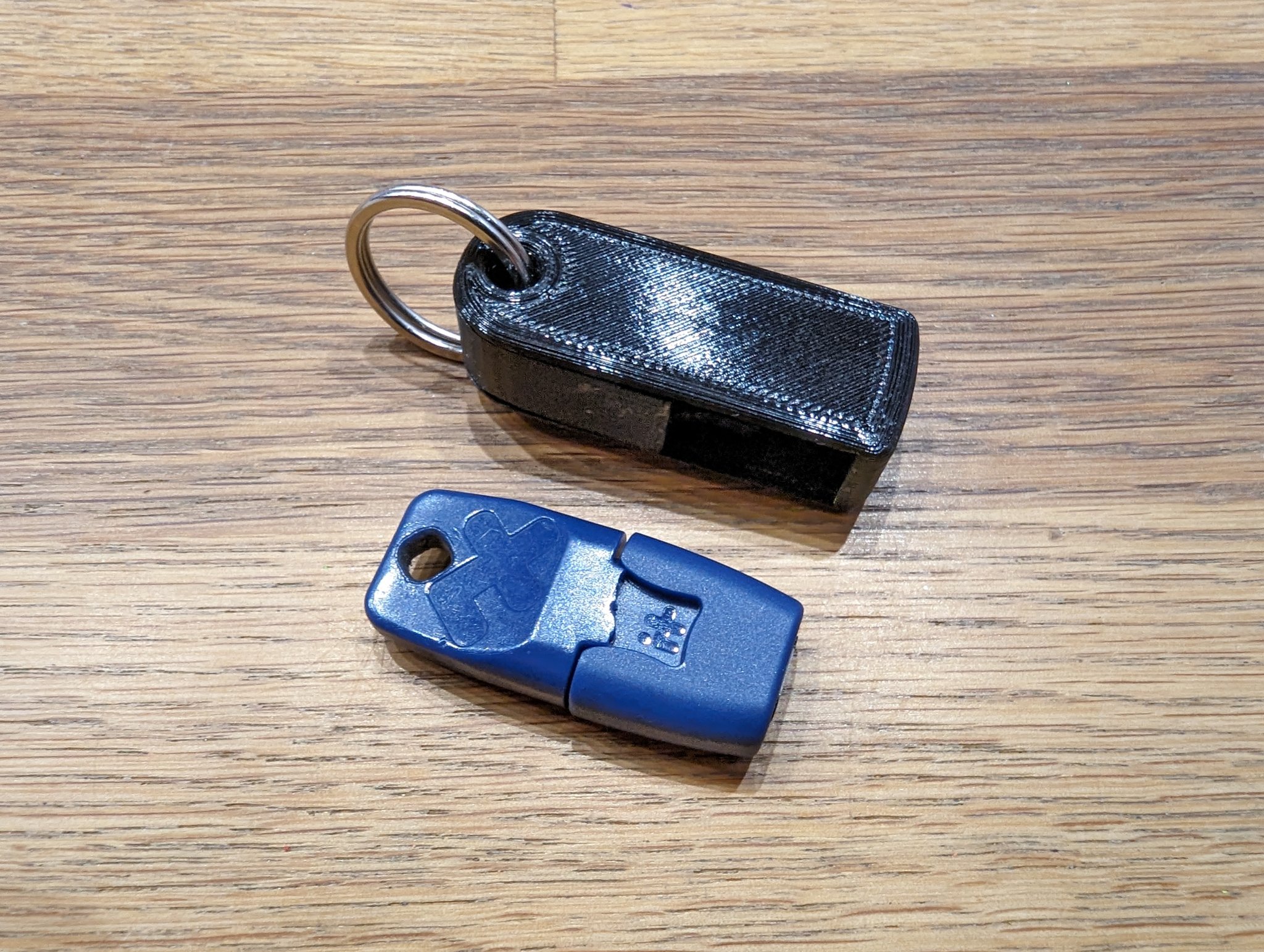 Thay thế/ Cải tiến nắp cho thiết bị chữa muỗi cắn Heat it