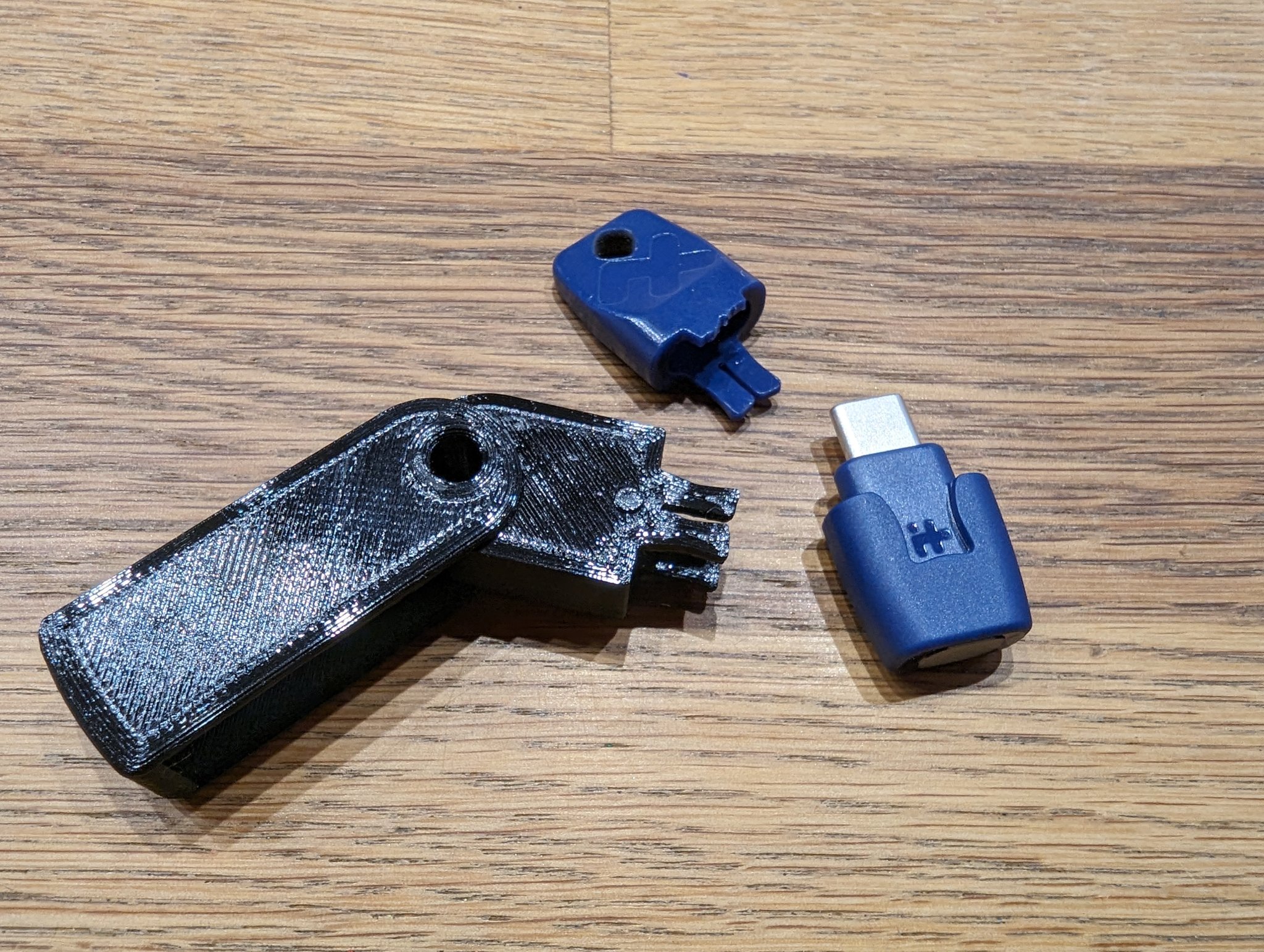 Thay thế/ Cải tiến nắp cho thiết bị chữa muỗi cắn Heat it