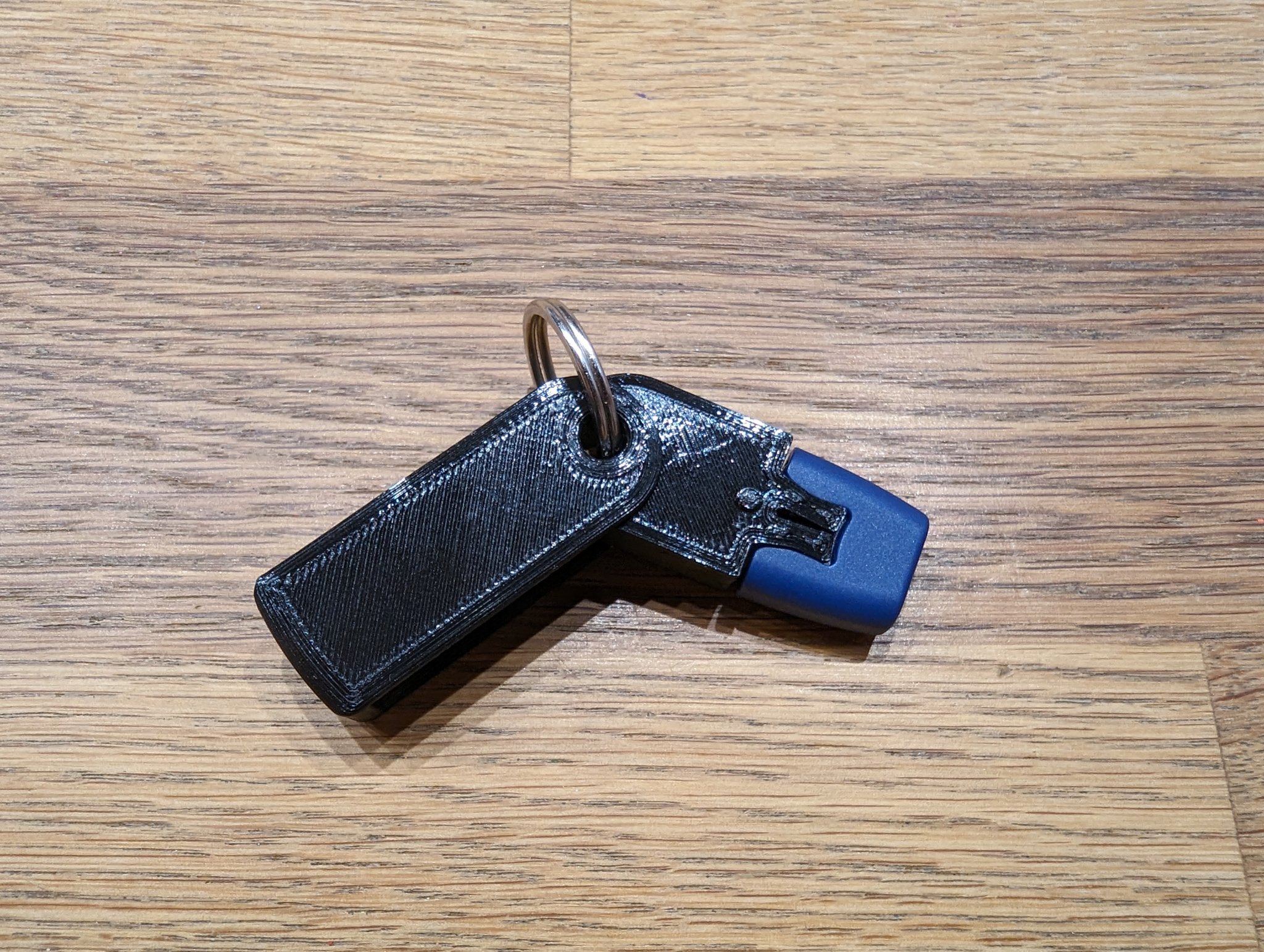 Thay thế/ Cải tiến nắp cho thiết bị chữa muỗi cắn Heat it