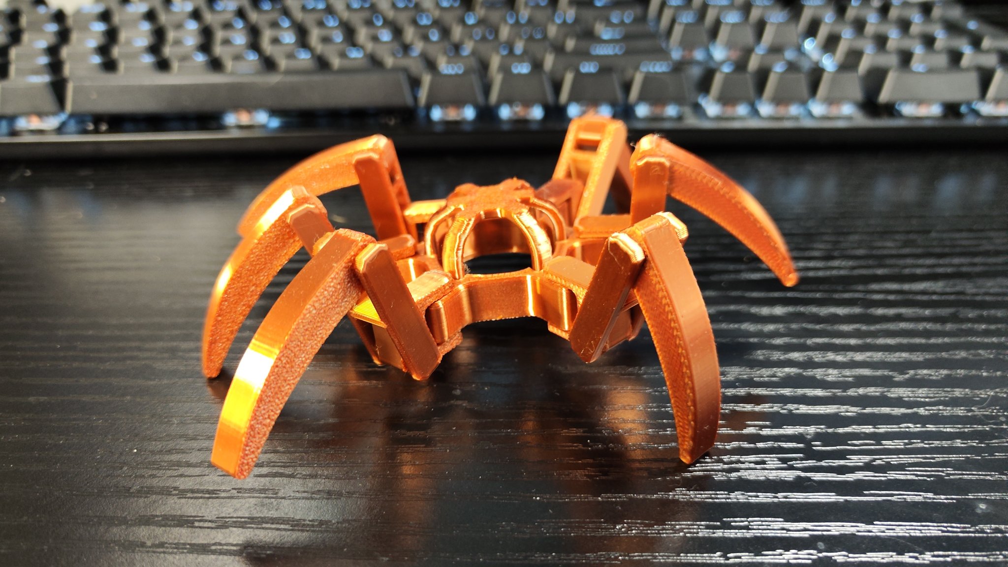 Mô hình hexapod mini sử dụng Arduino với thiết kế tỉ lệ chuẩn