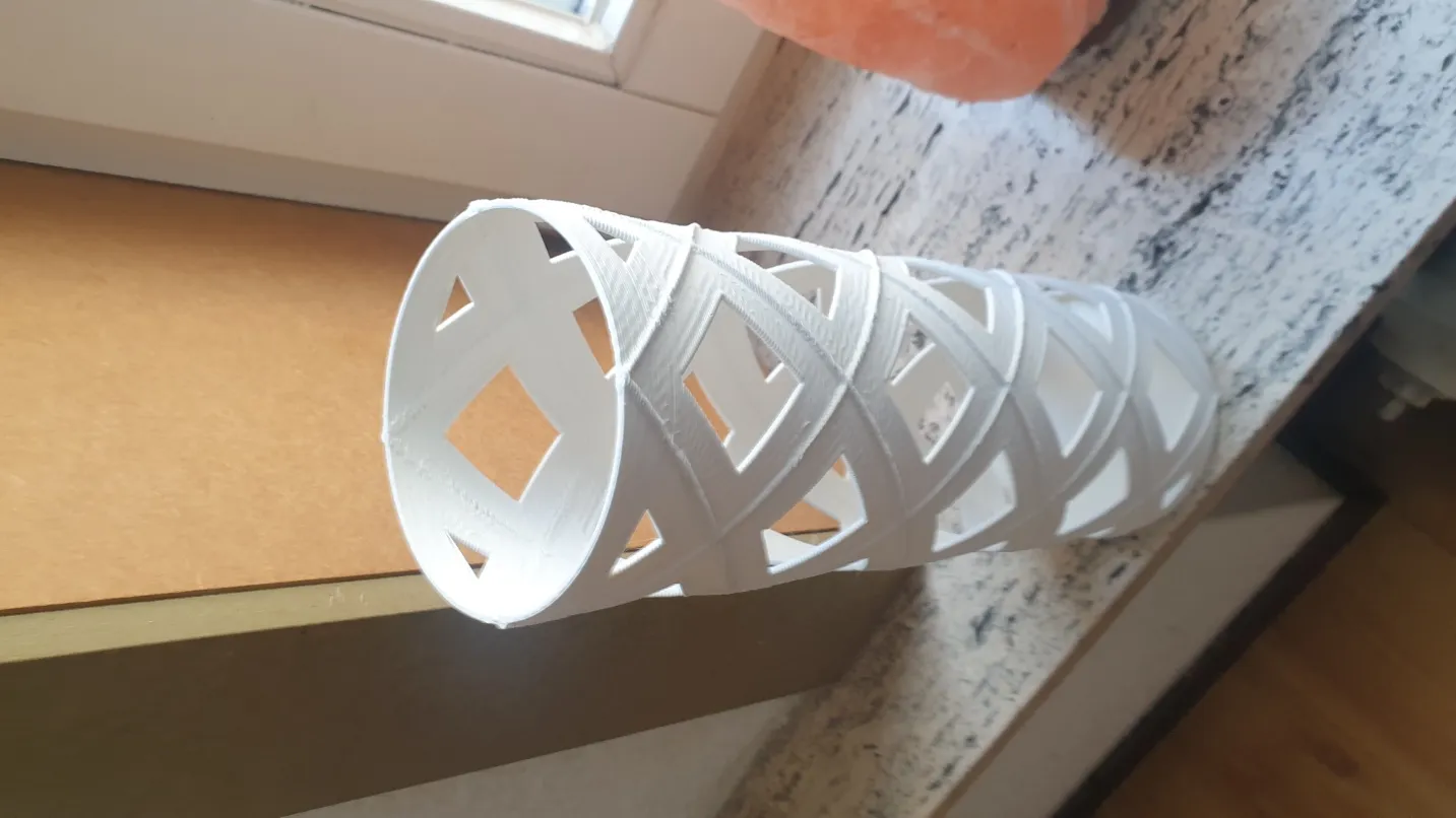 Giá đỡ chai cứng cho người cao tuổi