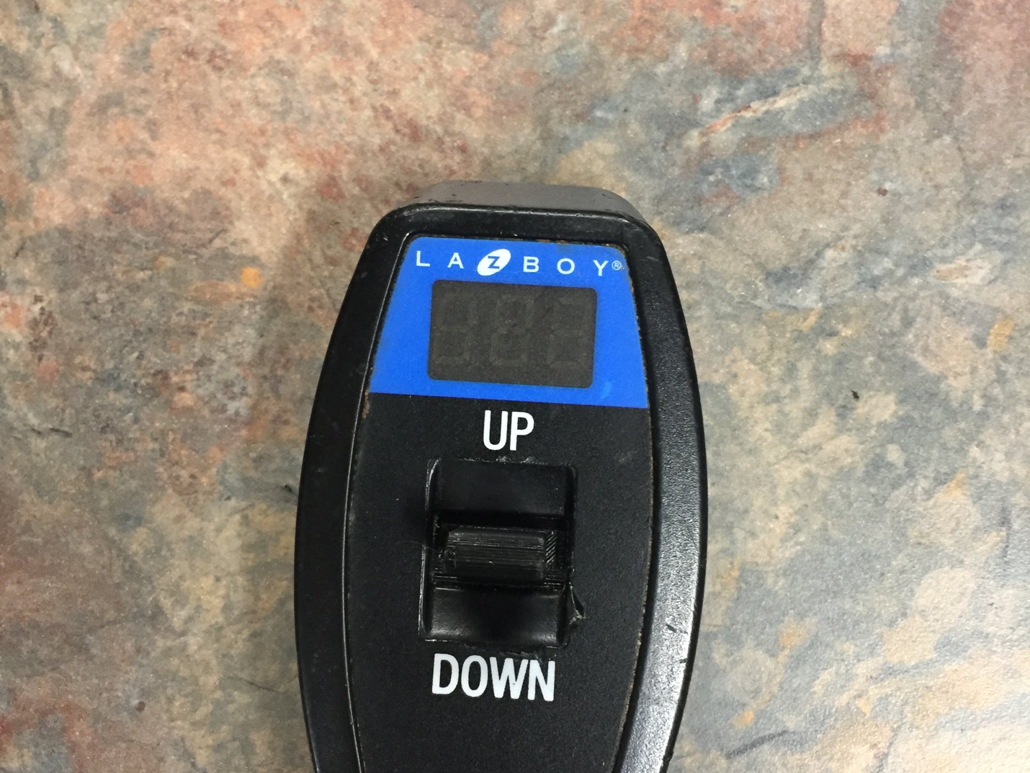 Thay thế công tắc rocker cho điều khiển ghế recliner Lazy Boy cũ