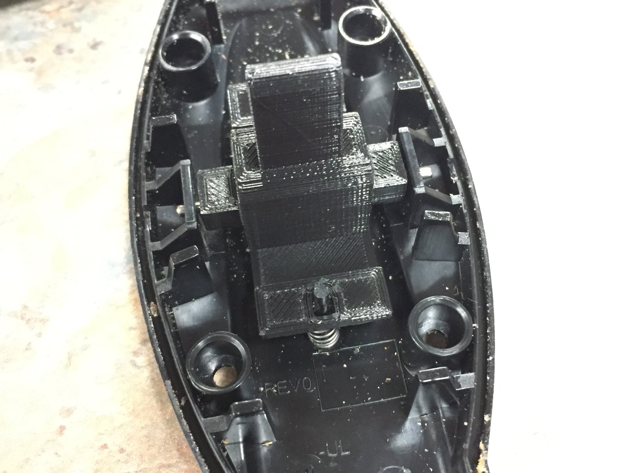 Thay thế công tắc rocker cho điều khiển ghế recliner Lazy Boy cũ