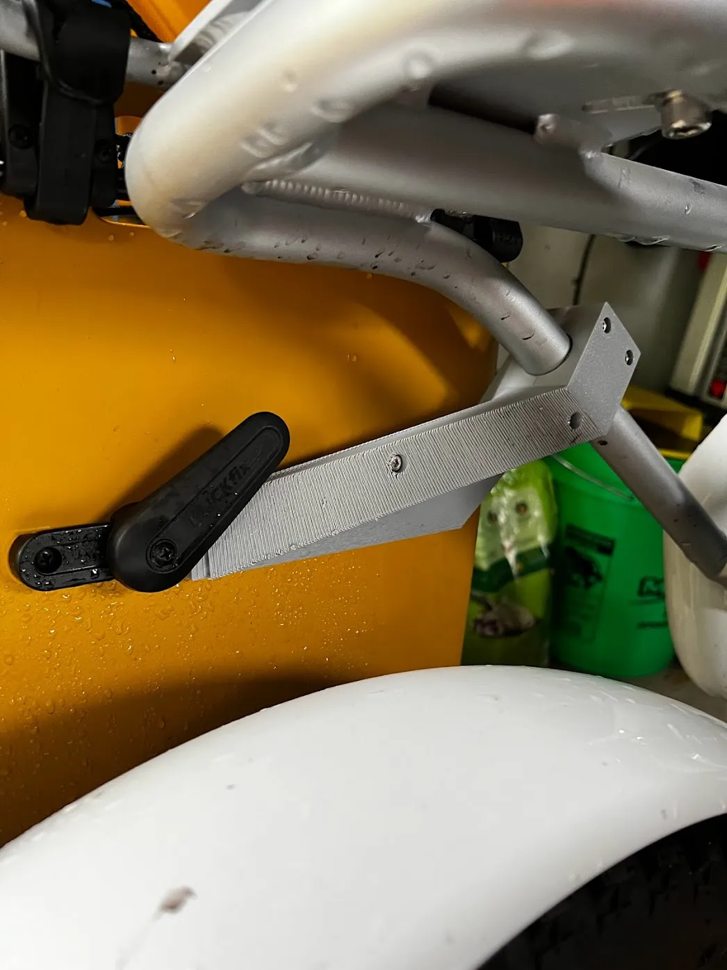 Cánh tay ổn định pannier cho xe đạp Cake Makka