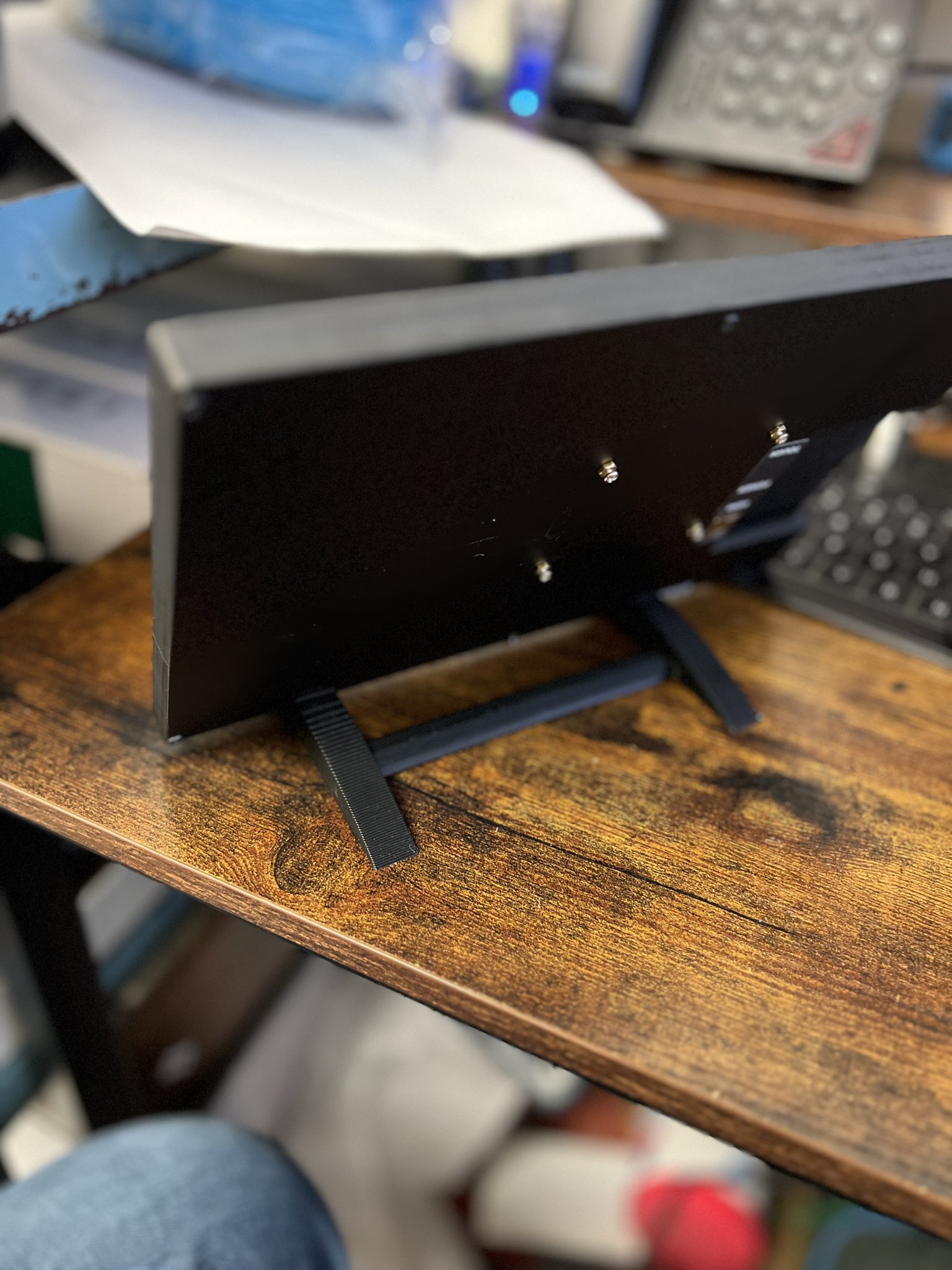 Giá đỡ màn hình cảm ứng 10 inch cho Raspberry Pi