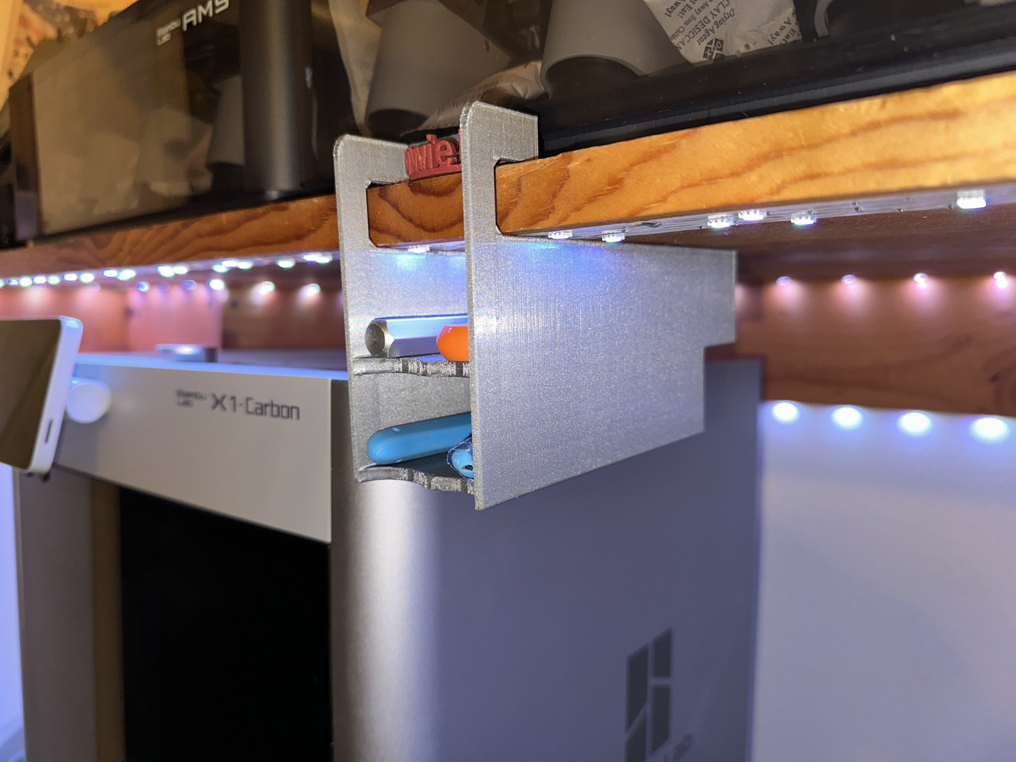 Giá đỡ dụng cụ xử lý sau in cho máy in 3D