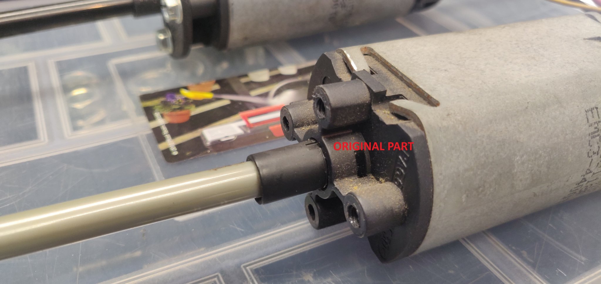 Giá đỡ trục ghế điện Fiat Stilo không thể mua riêng