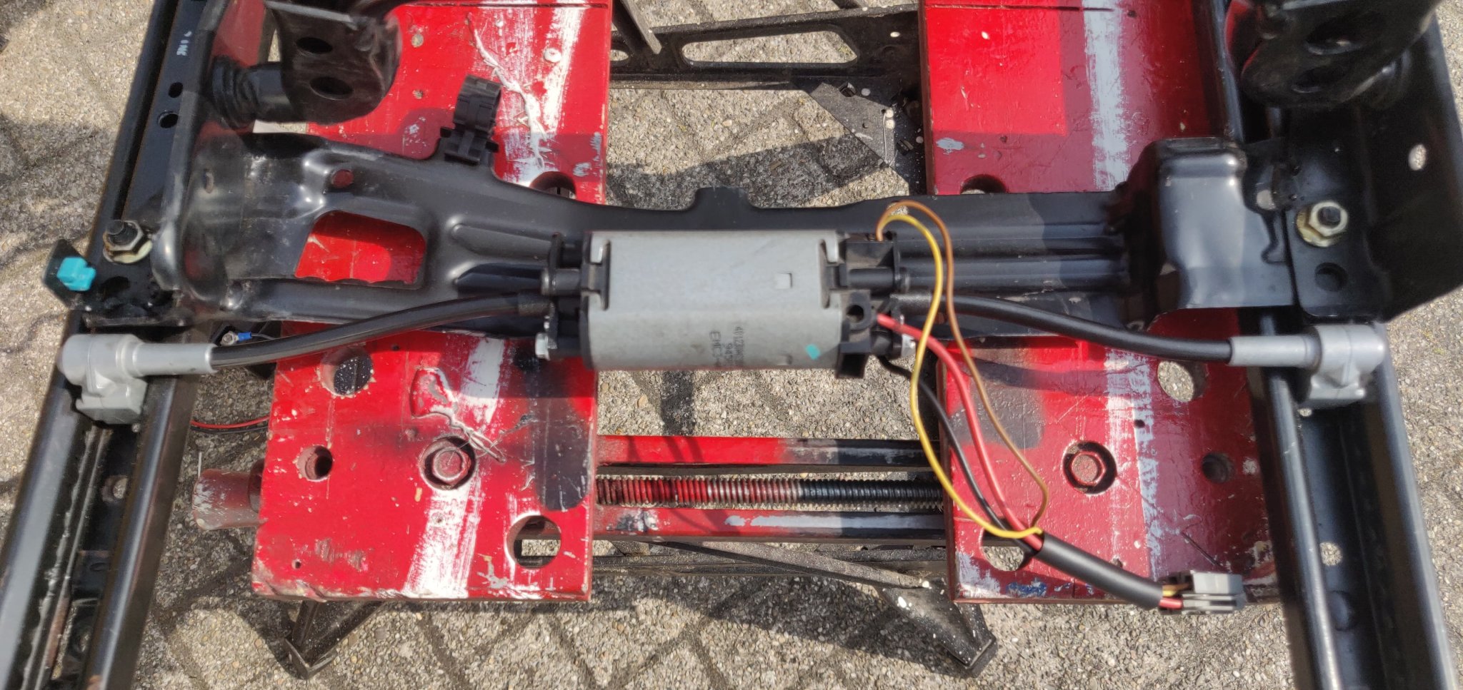 Giá đỡ trục ghế điện Fiat Stilo không thể mua riêng