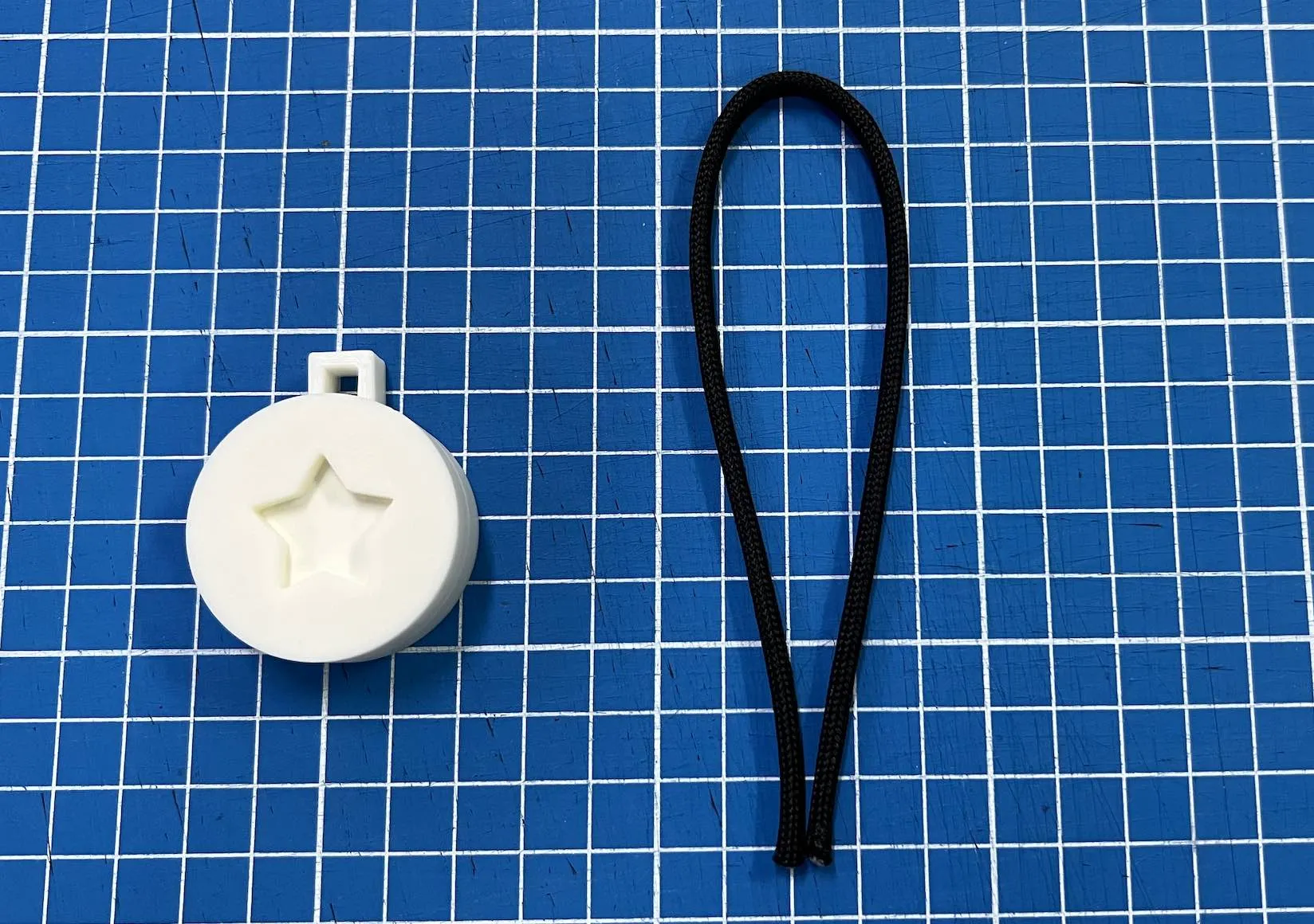 Vỏ bảo vệ AirTag của Apple