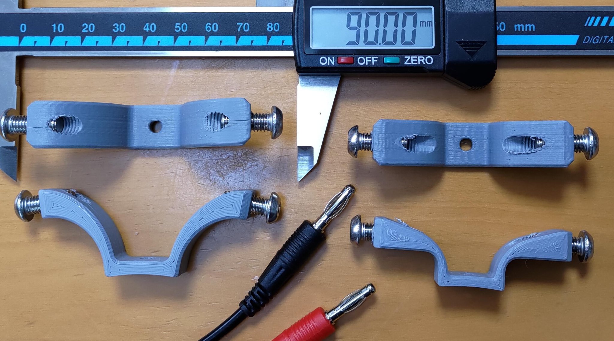 Bộ giảm chấn Stockbridge cho máy in 3D