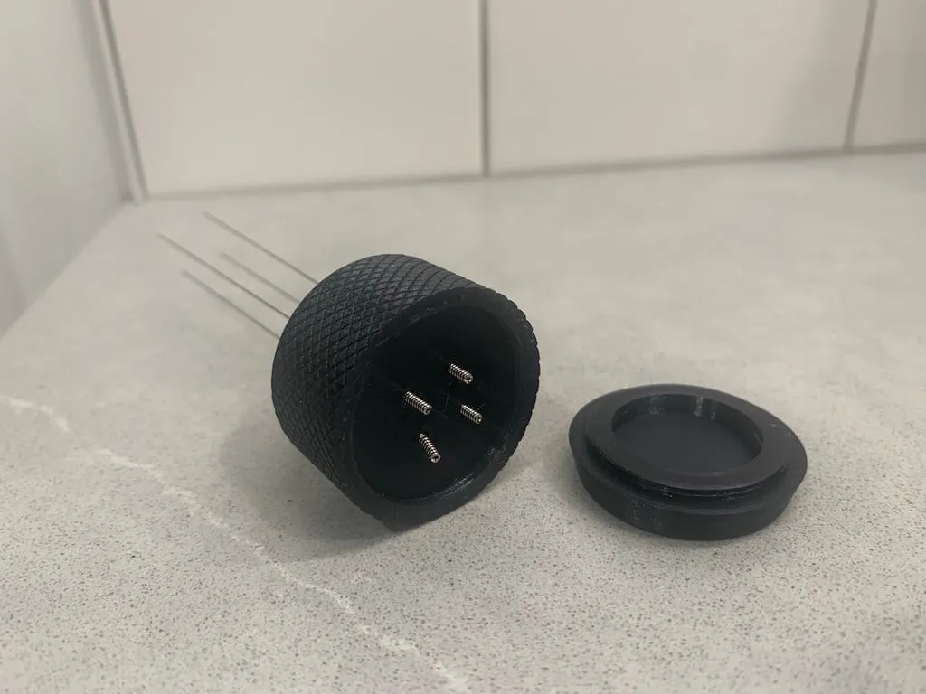 Công cụ phân phối espresso WDT với nắp có ren dễ sử dụng