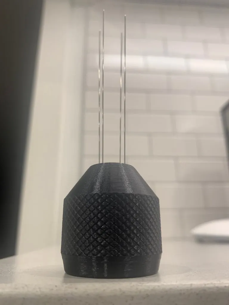 Công cụ phân phối espresso WDT với nắp có ren dễ sử dụng