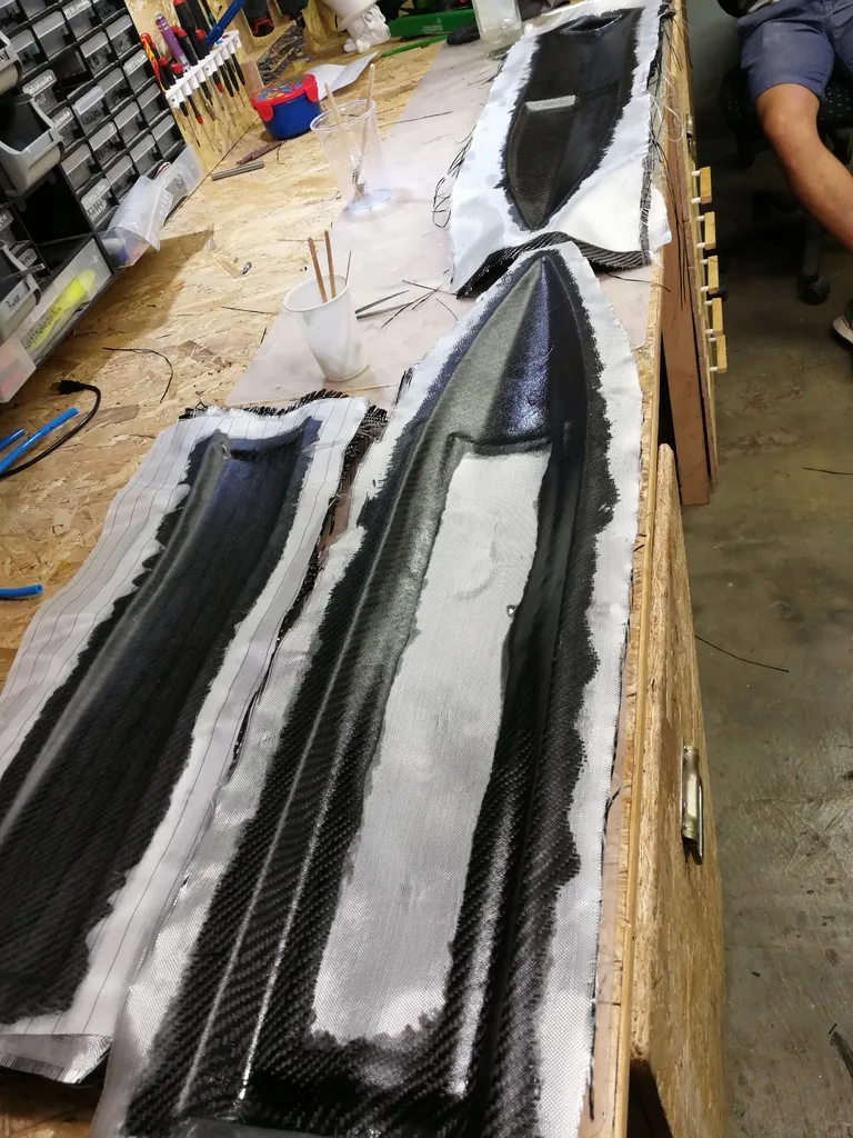 Thuyền RC Mono SAW thẳng tốc độ cao