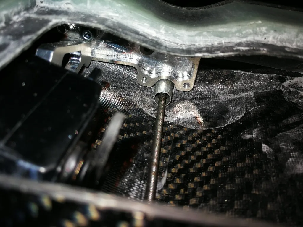 Thuyền RC Mono SAW thẳng tốc độ cao