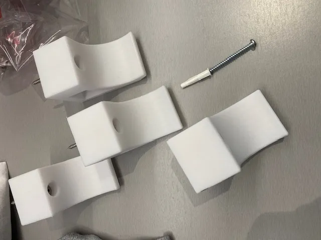 Giá treo tường cho longboard phù hợp với bánh xe 70mm