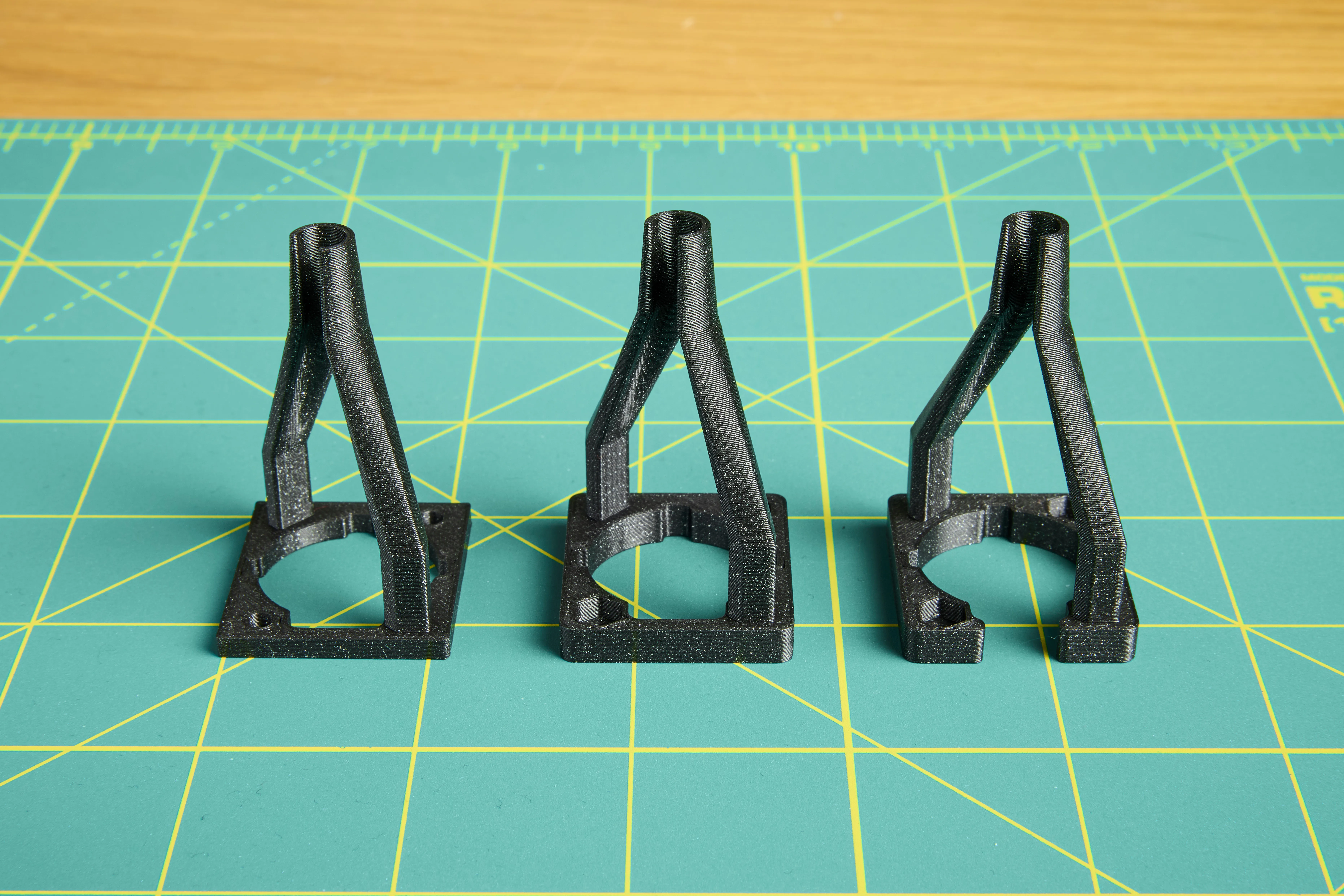 Giá đỡ cáp XLR loại D Neutrik cho tủ âm thanh