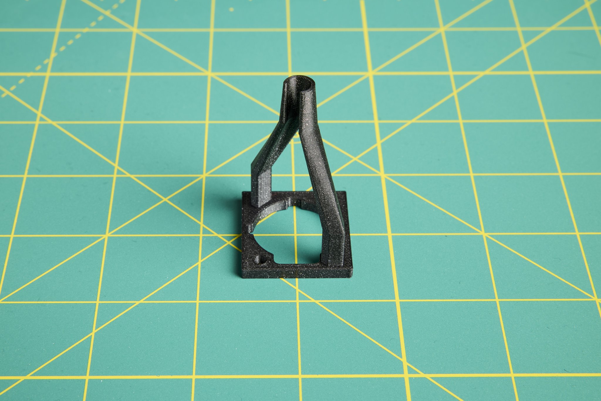 Giá đỡ cáp XLR loại D Neutrik cho tủ âm thanh