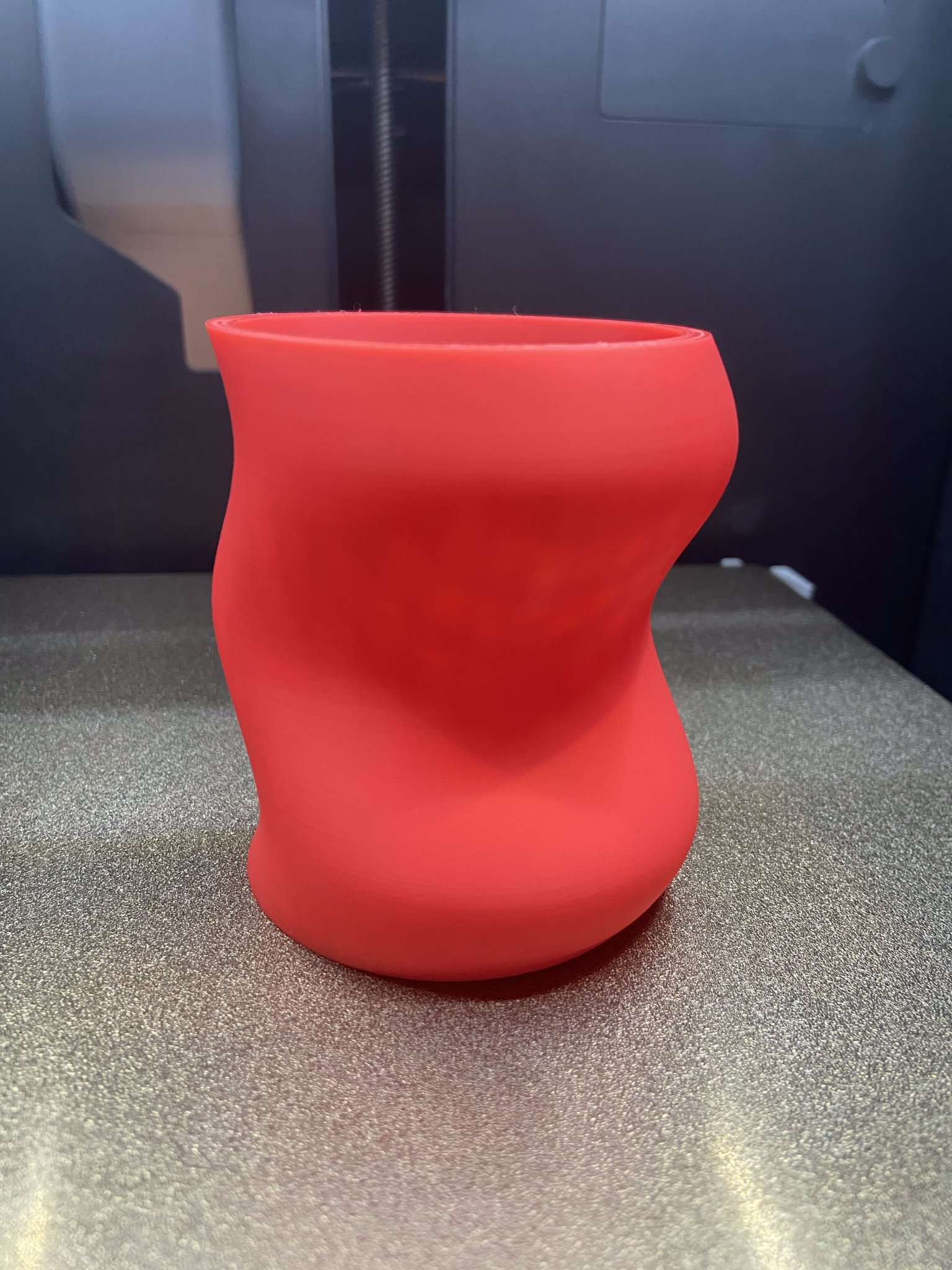 Bình hoa cong đa năng, giá đỡ bút và chậu cây