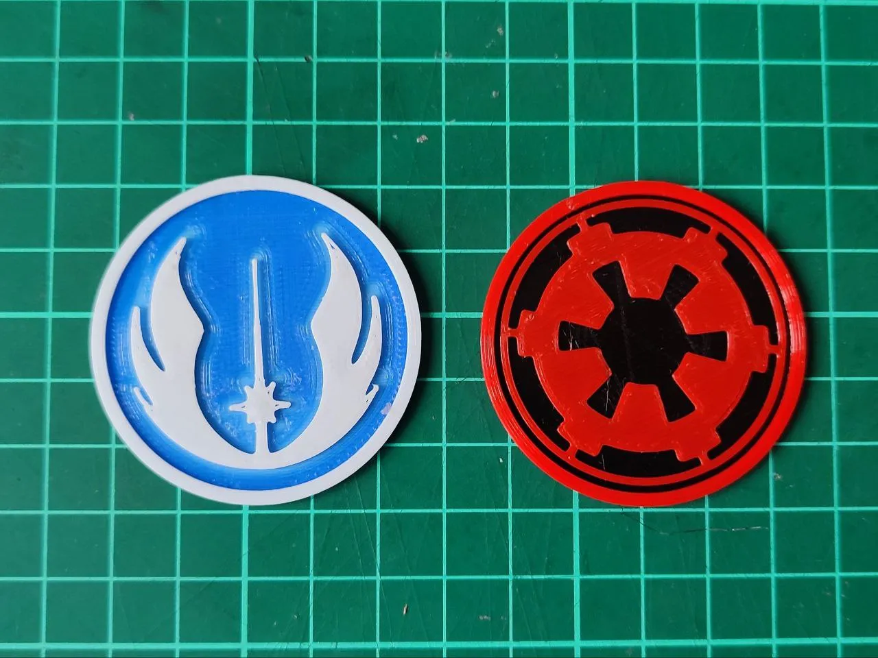 Token Jedi và Đế chế Galactic với màu sắc thay đổi