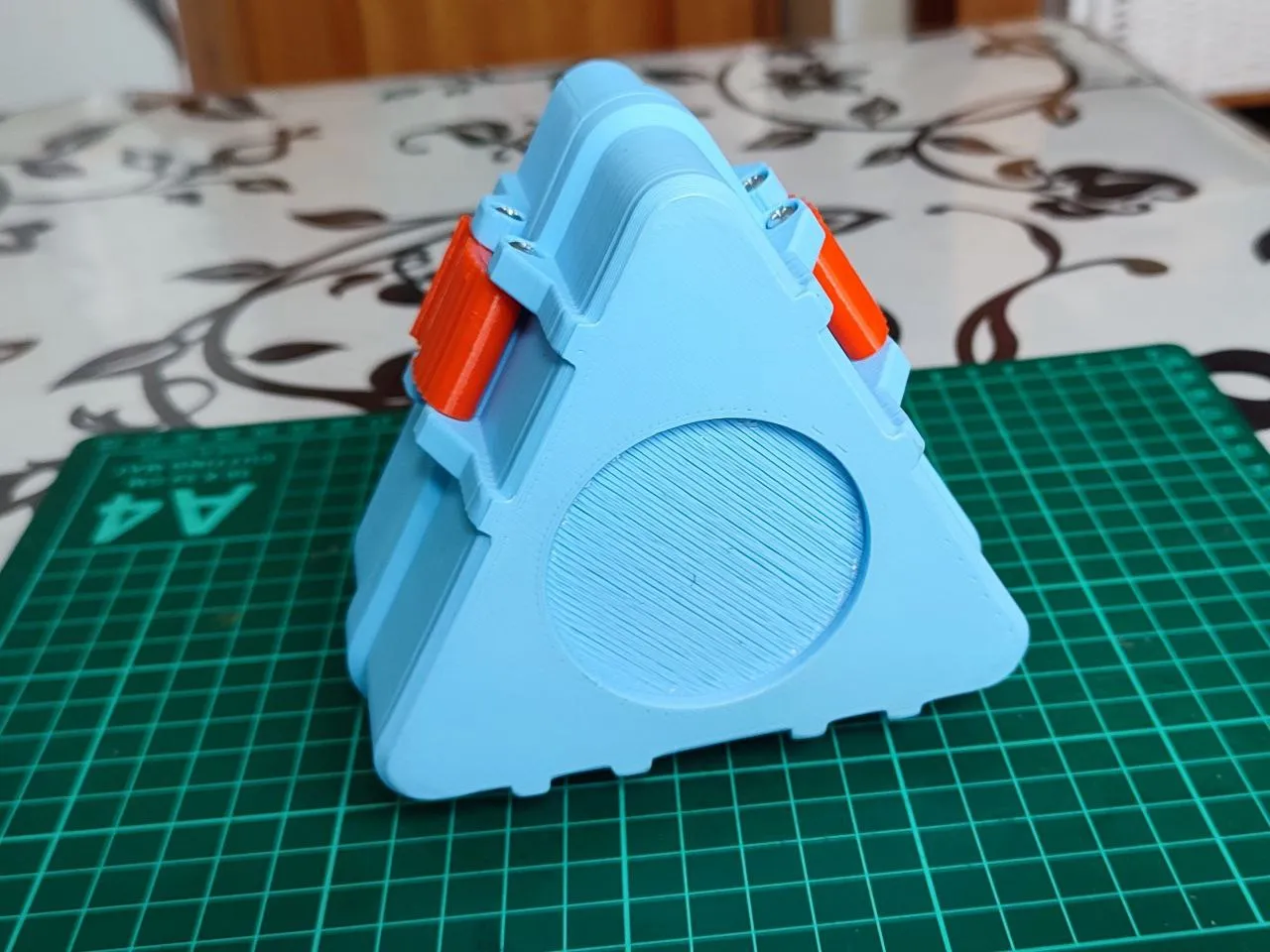 Nắp hộp Onigiri với chỗ để chèn linh hoạt