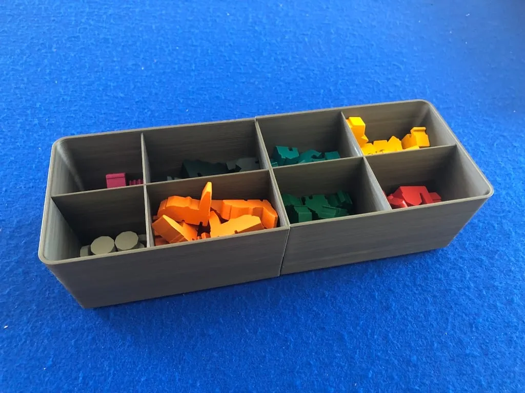 Giá đỡ cho trò chơi Tiny Towns với thiết kế thông minh