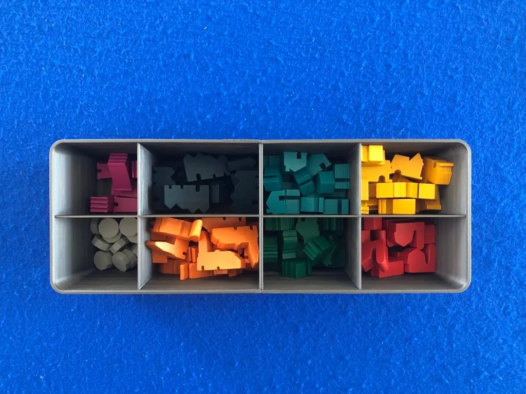 Giá đỡ cho trò chơi Tiny Towns với thiết kế thông minh