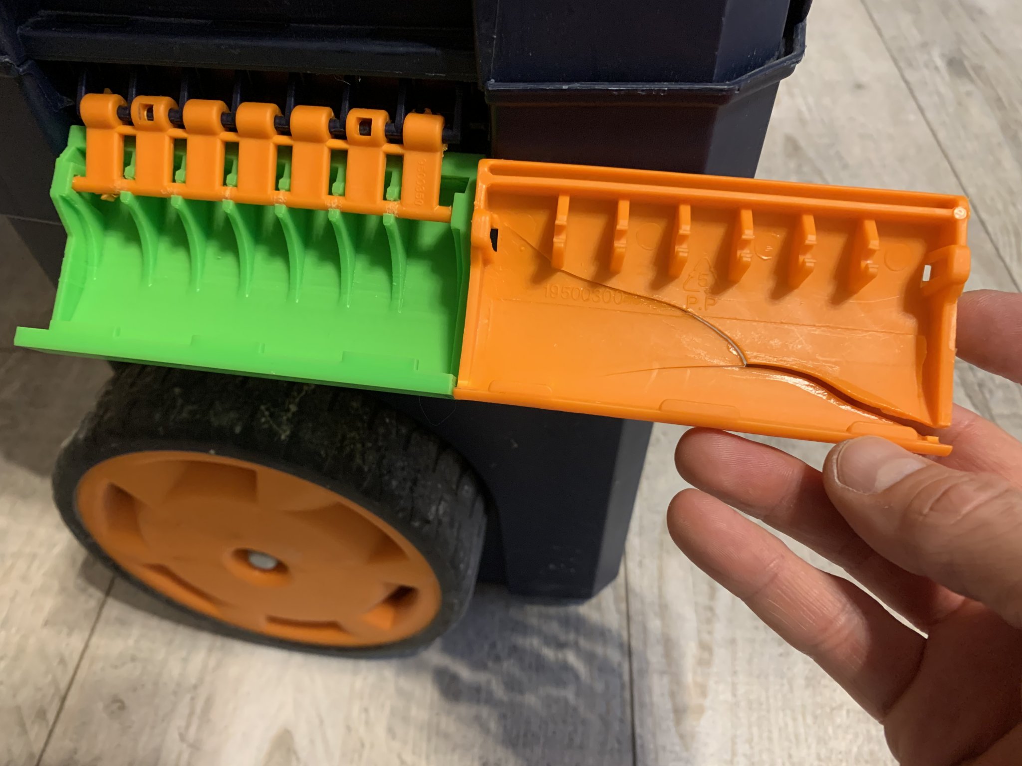 Kẹp thay thế cho hộp dụng cụ Dexter