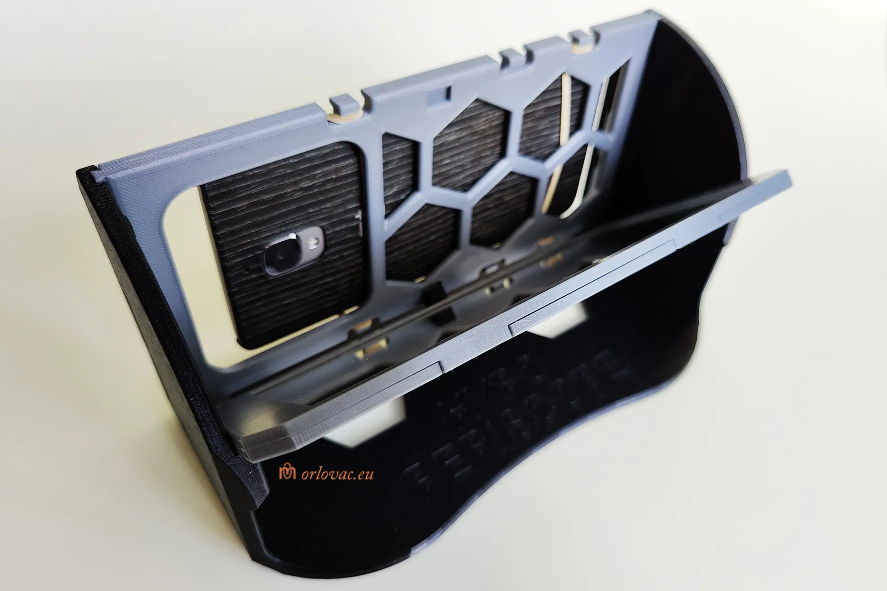 Giá đỡ giúp thay lốp xe với gương và điện thoại di động