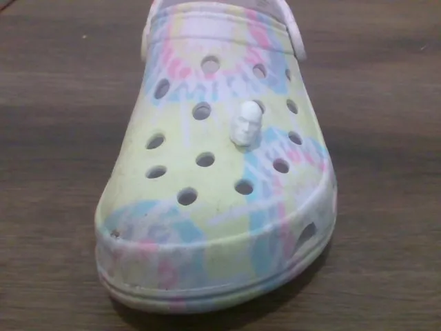 Dwayne Johnson biến hình thành croc jibbitz độc đáo