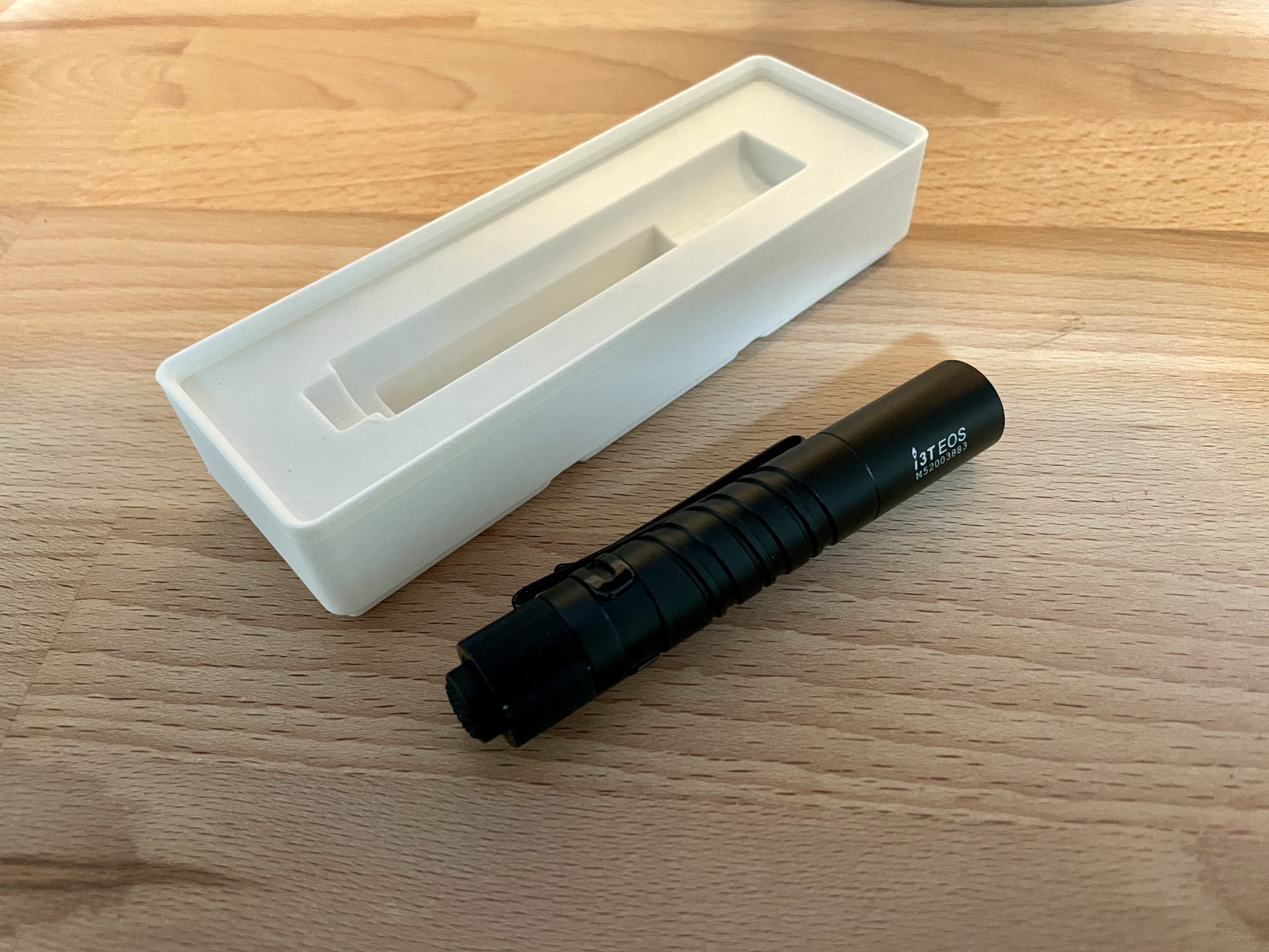 Giá đỡ Gridfinity 1x3x3 cho đèn pin Olight i3T EOS