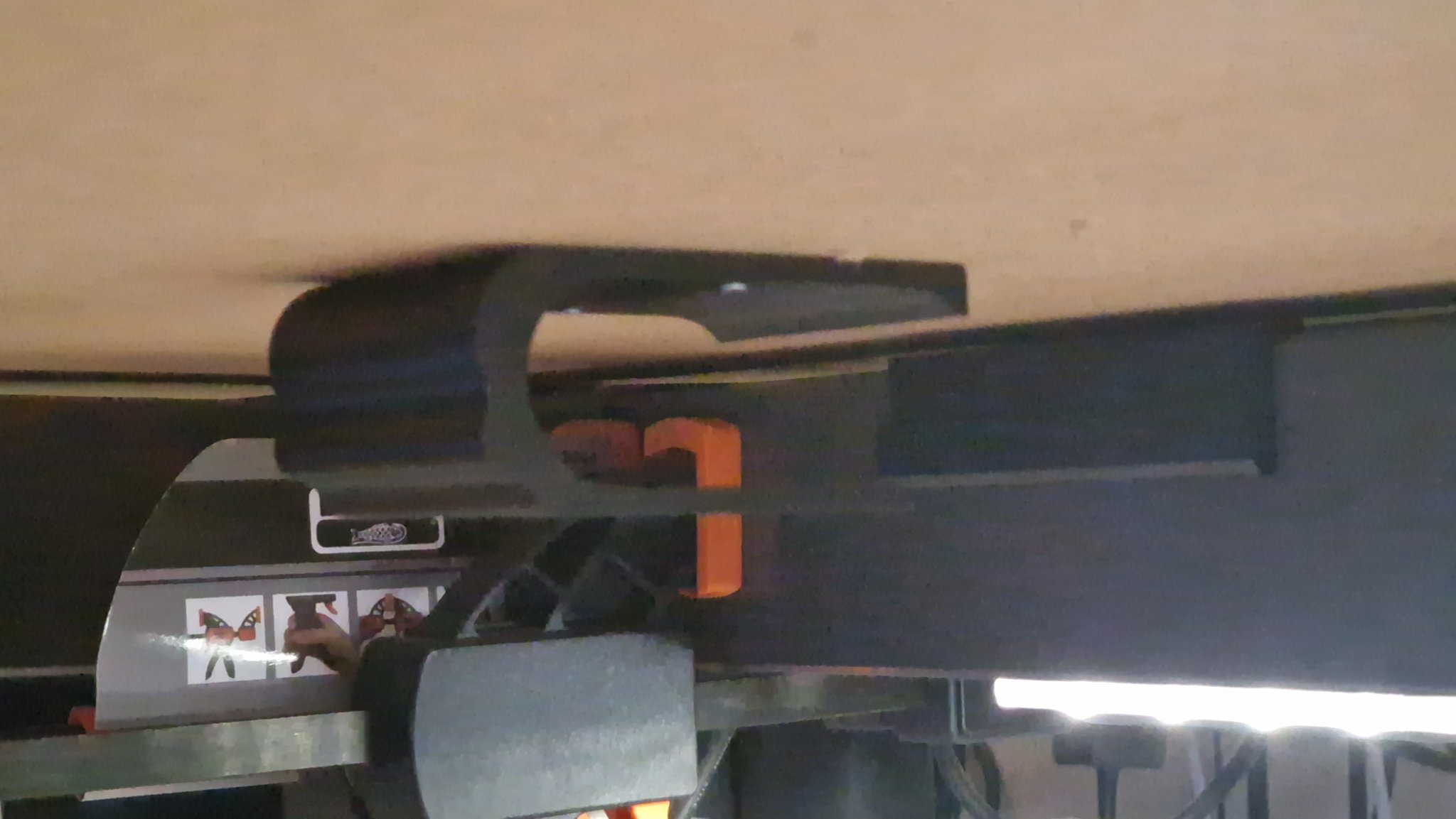 Giá đỡ dưới bàn cho GL-SFT1200 của GL iNet