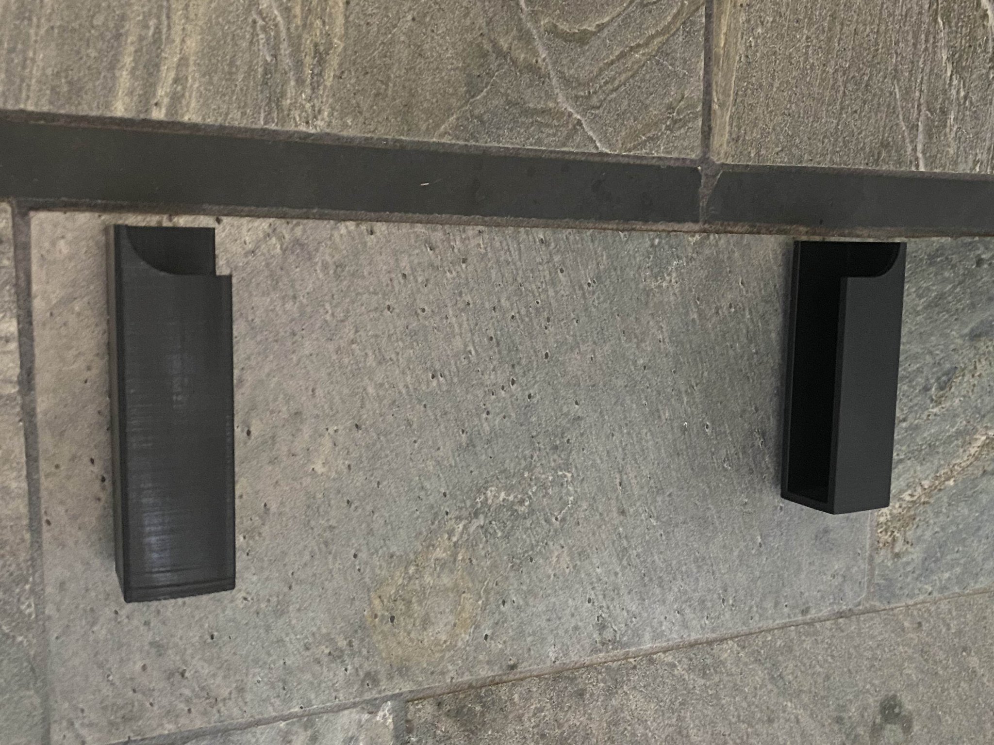 Giá đỡ iPad gắn tường cho băng dính 3M