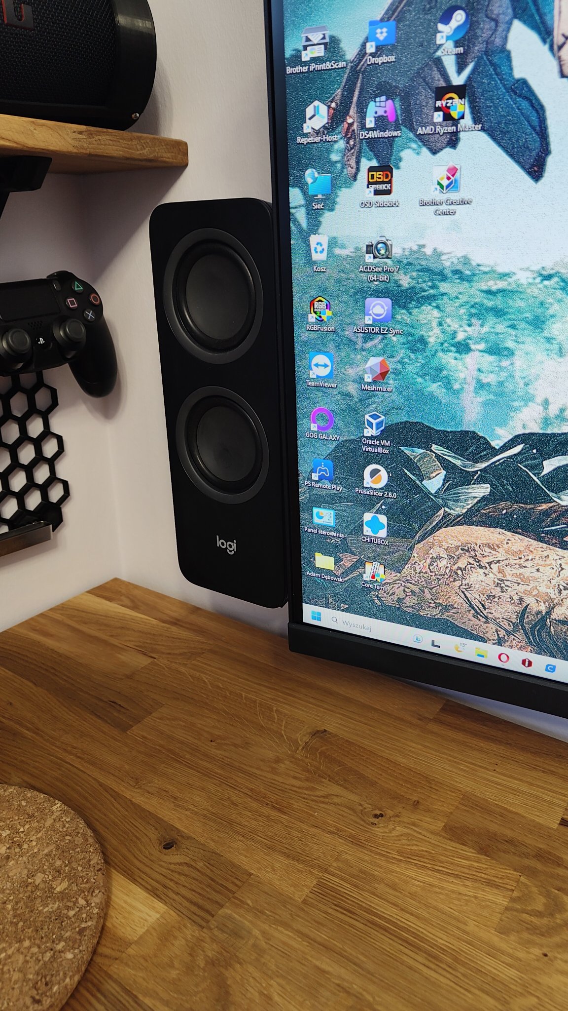 Giá đỡ loa Logitech Logi Z207 gắn tường