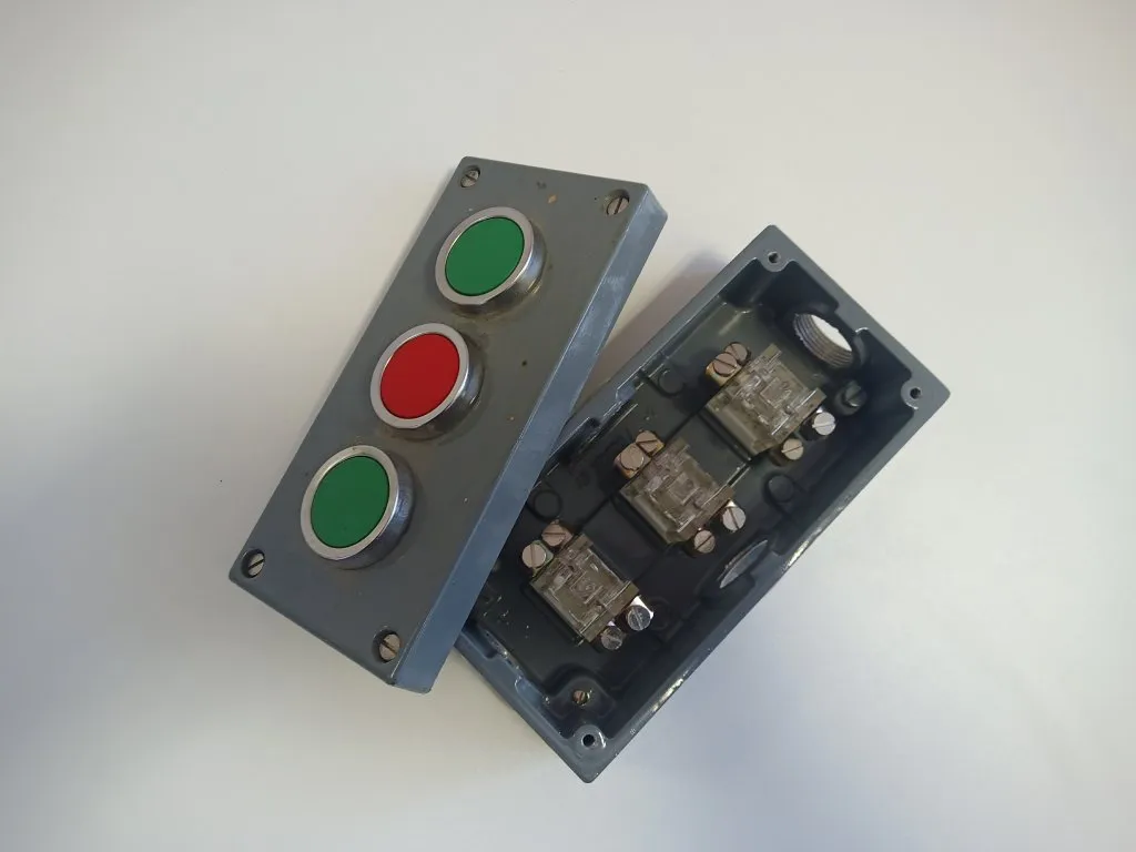 Hộp công tắc cho bộ công tắc T6-30 của Tiệp Khắc