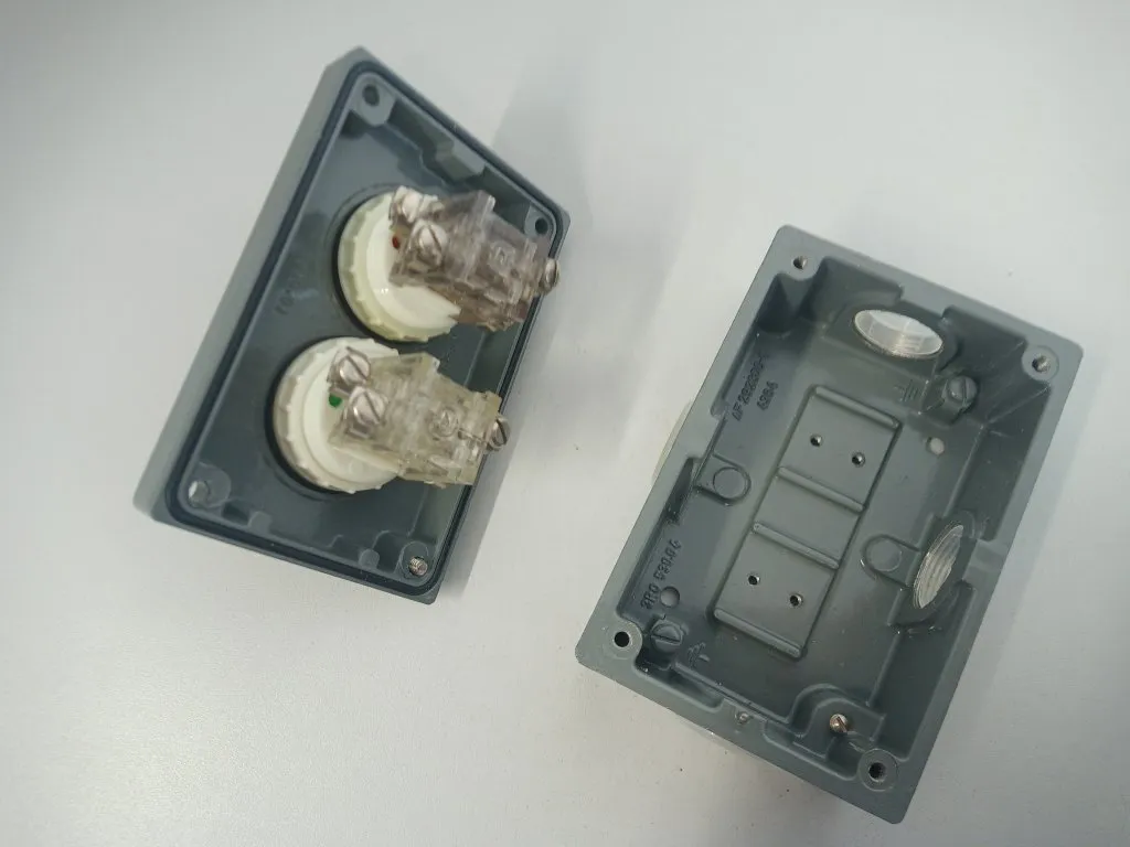 Hộp chuyển mạch cho công tắc T6-30 Czechoslovakia