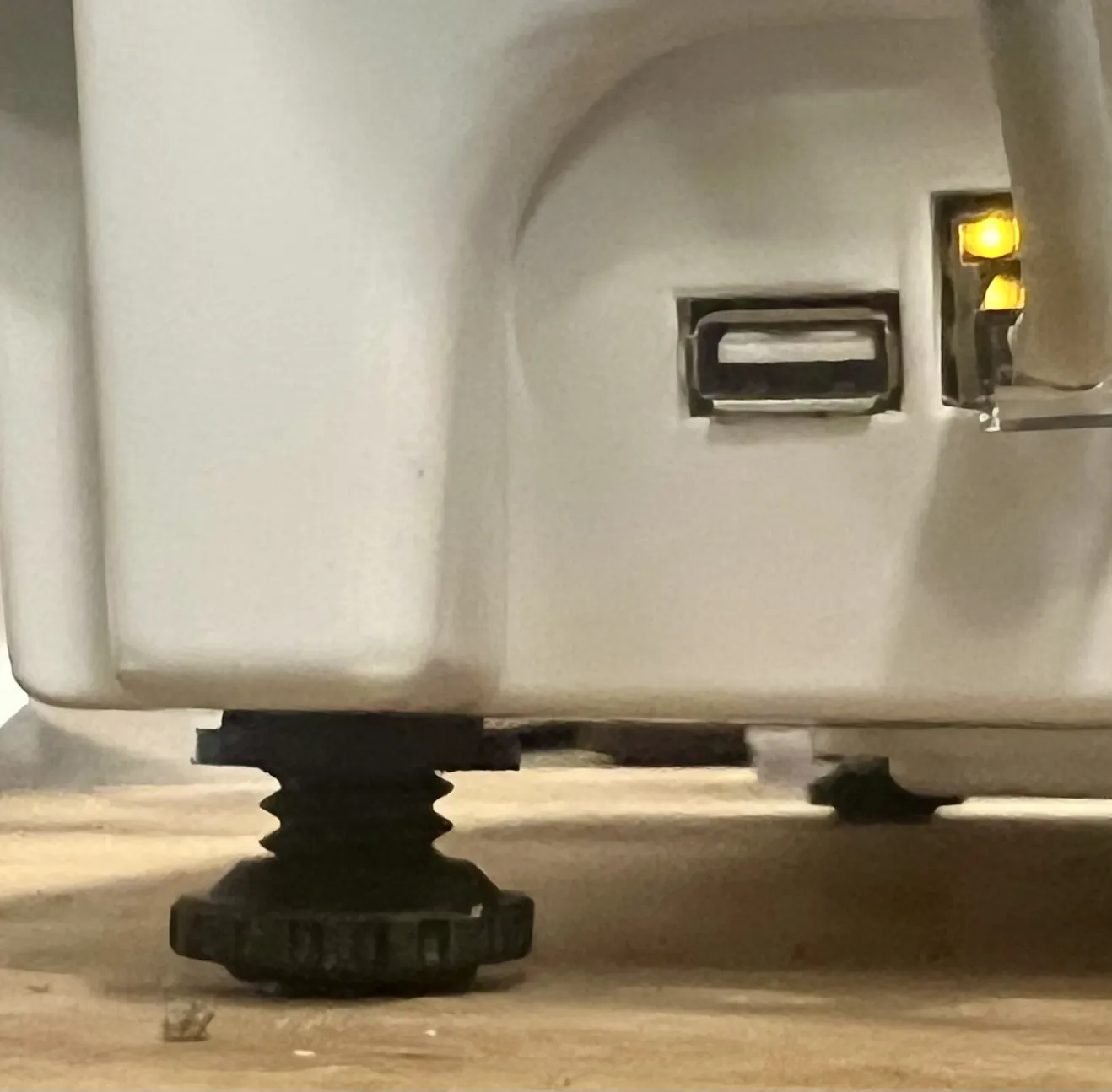 Chân điều chỉnh thay thế cho cân Detecto DL1060