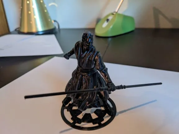 Mô hình Darth Maul tách rời ấn tượng từ Star Wars