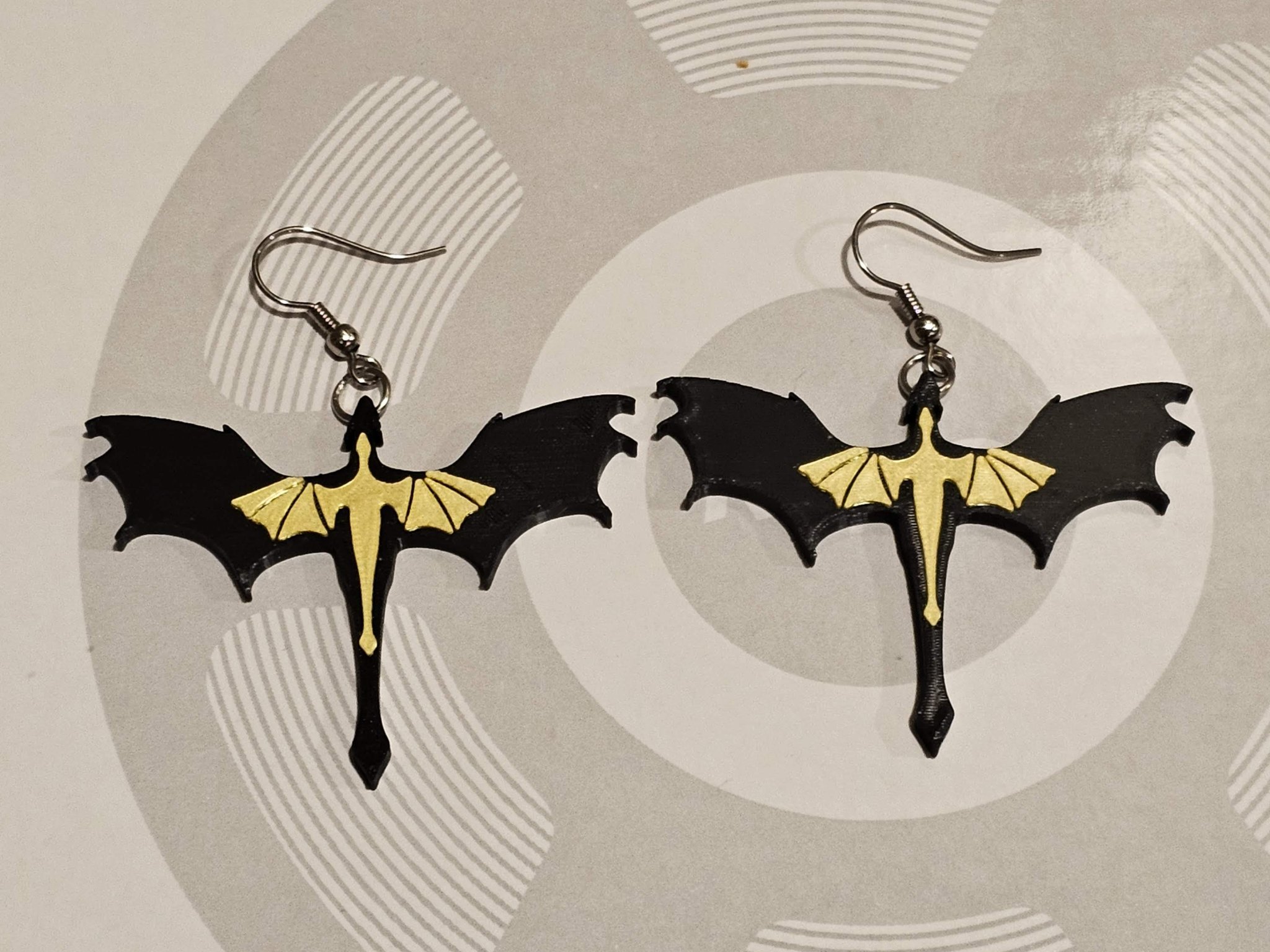 Bông tai rồng cánh thứ tư