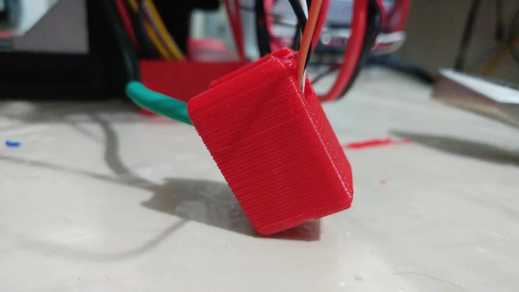 Hộp PCB cho mạch diode (dùng cho cảm biến từ tính) có nắp.